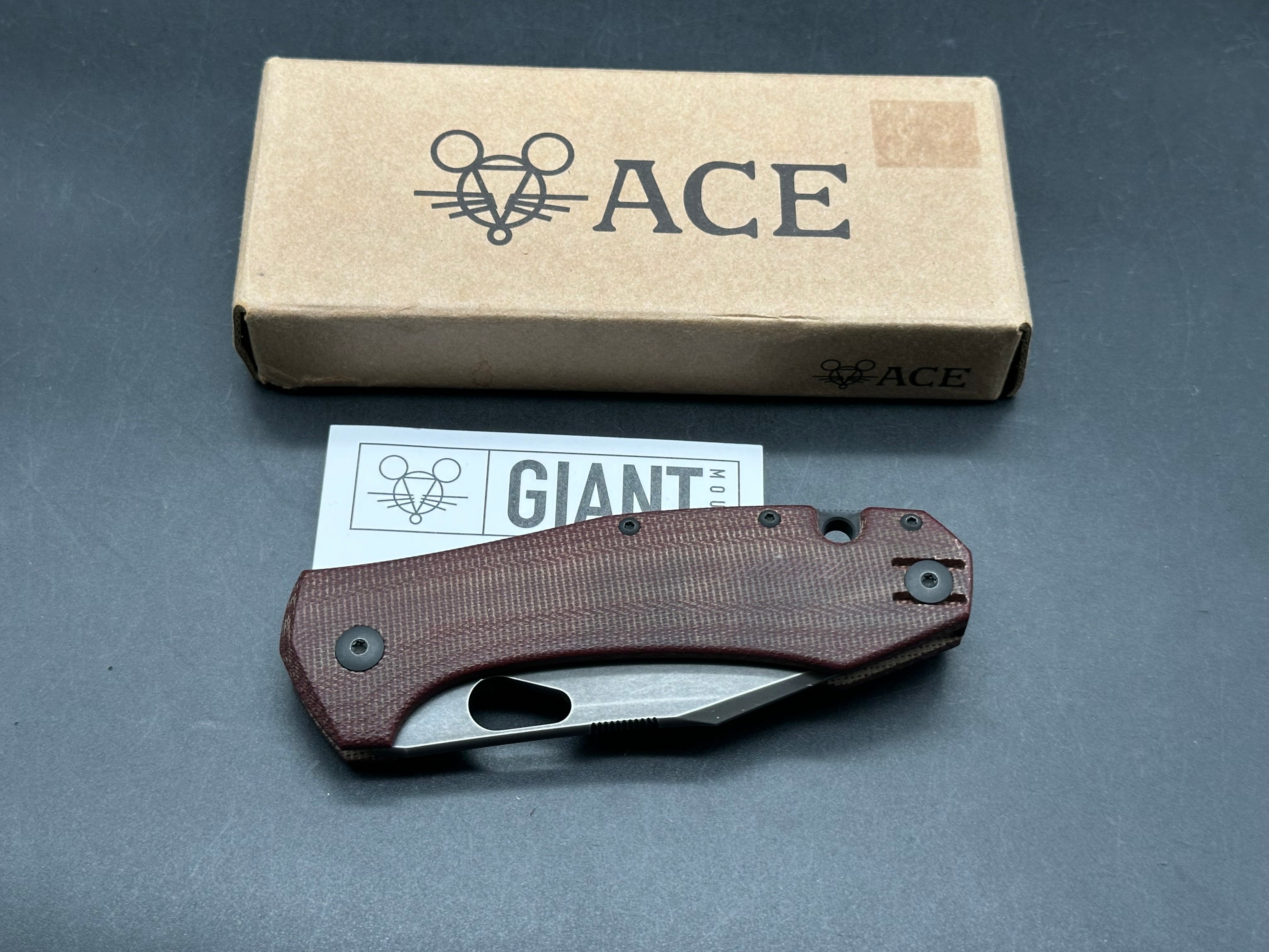 Giant Mouse Ace Grand M390 blade canvas red micarta scales