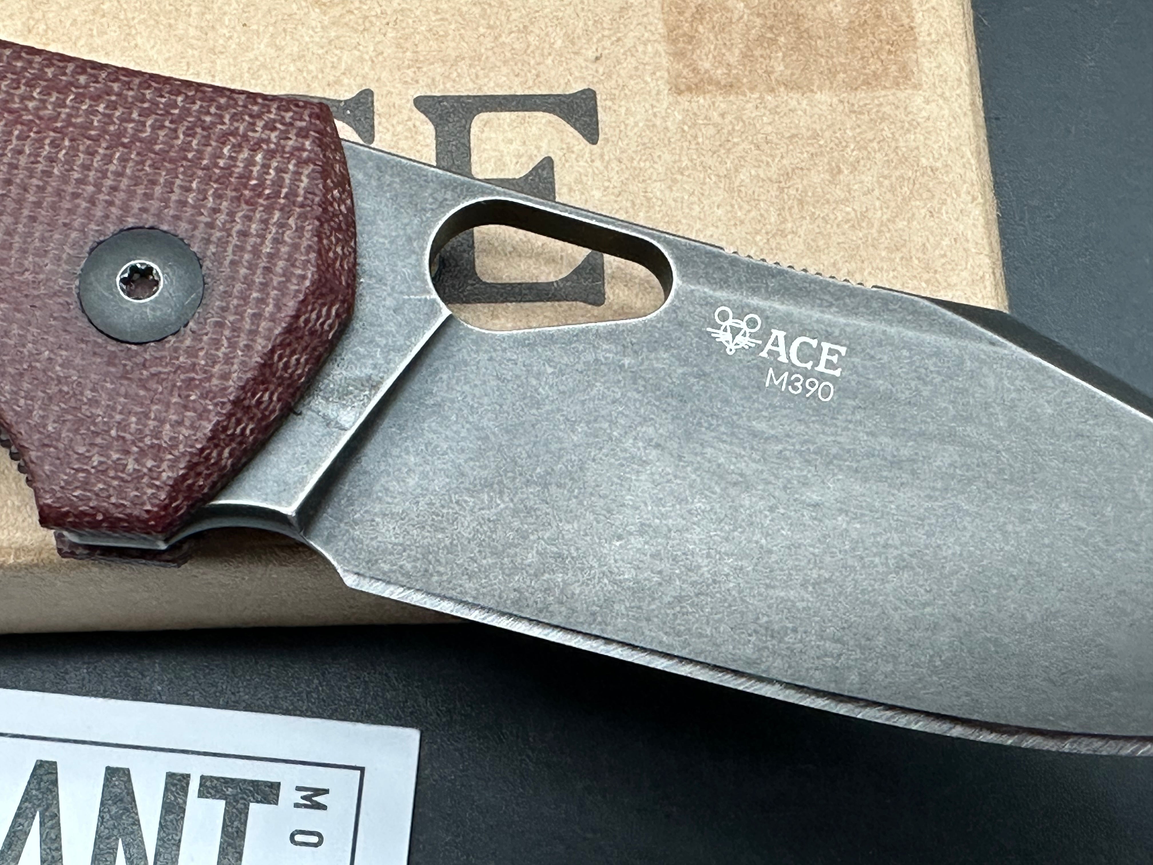 Giant Mouse Ace Grand M390 blade canvas red micarta scales