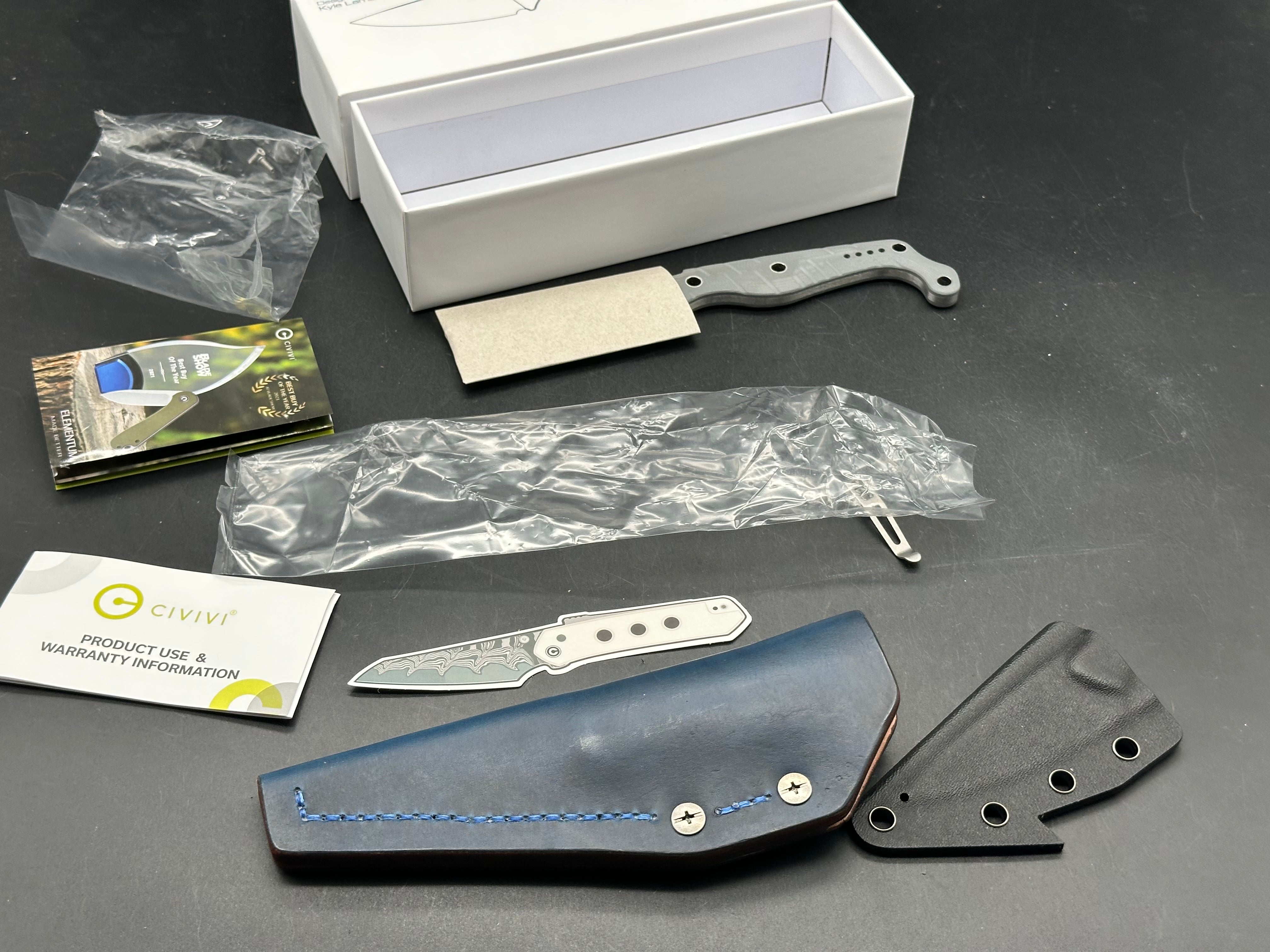 Civivi Sokn fixed blade includes custom sheath