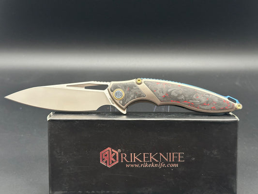 Rike Knife 1902-RCF titanium frame/red carbon fiber scales w/M390 blade