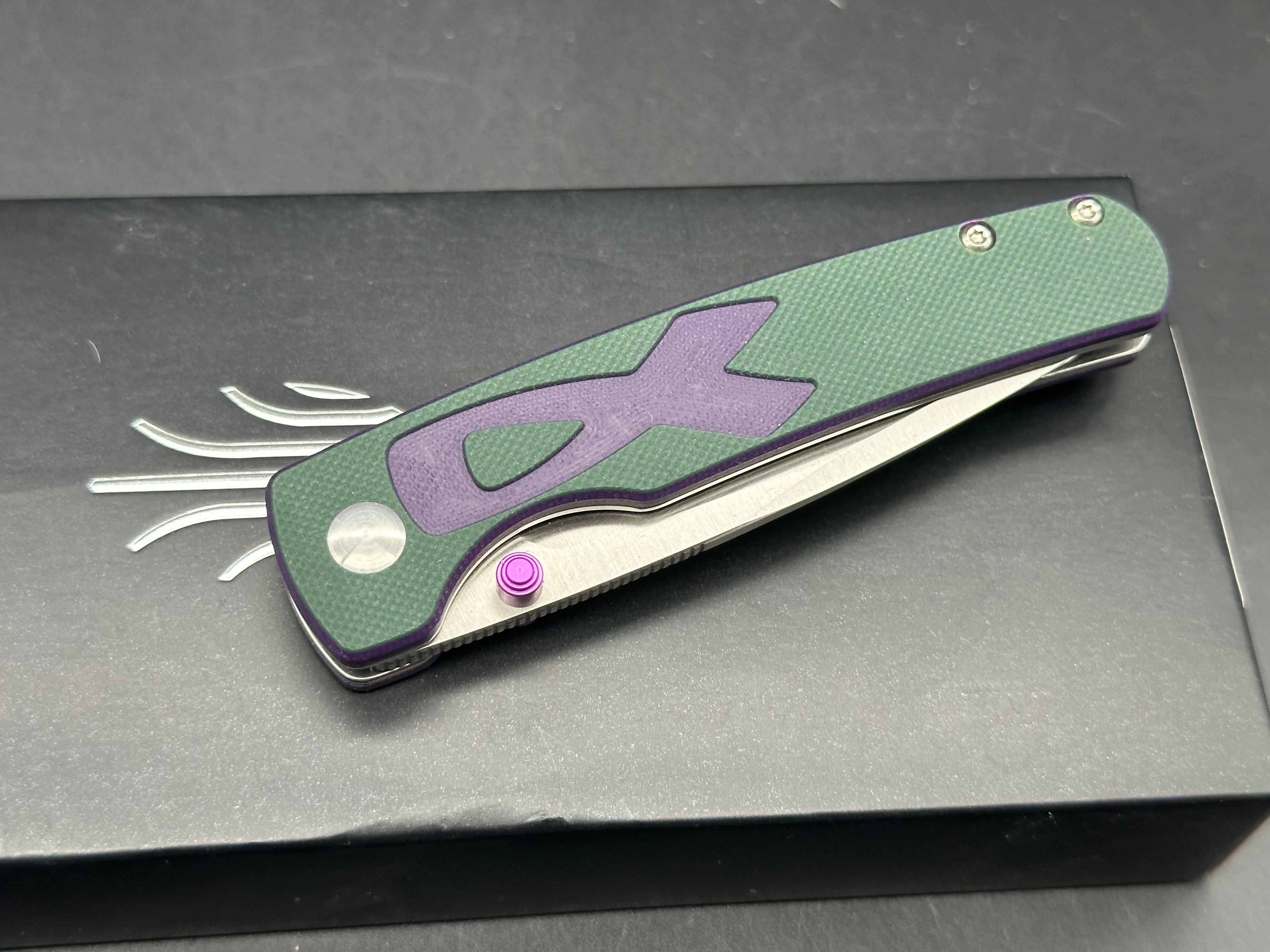 Kizer Vanguard Fighter Knife Green/Purple Ribbon (3.19" Satin)