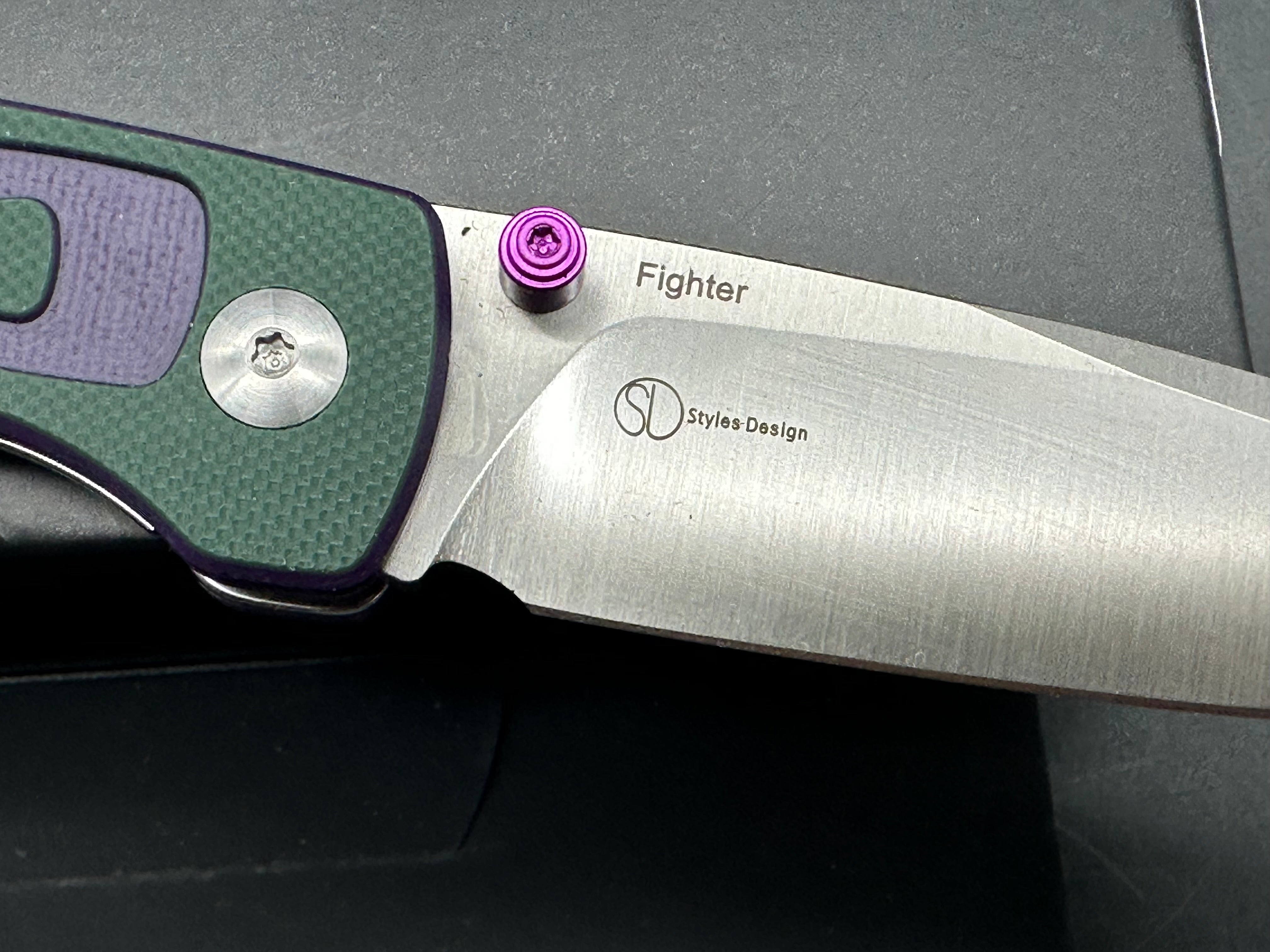 Kizer Vanguard Fighter Knife Green/Purple Ribbon (3.19" Satin)