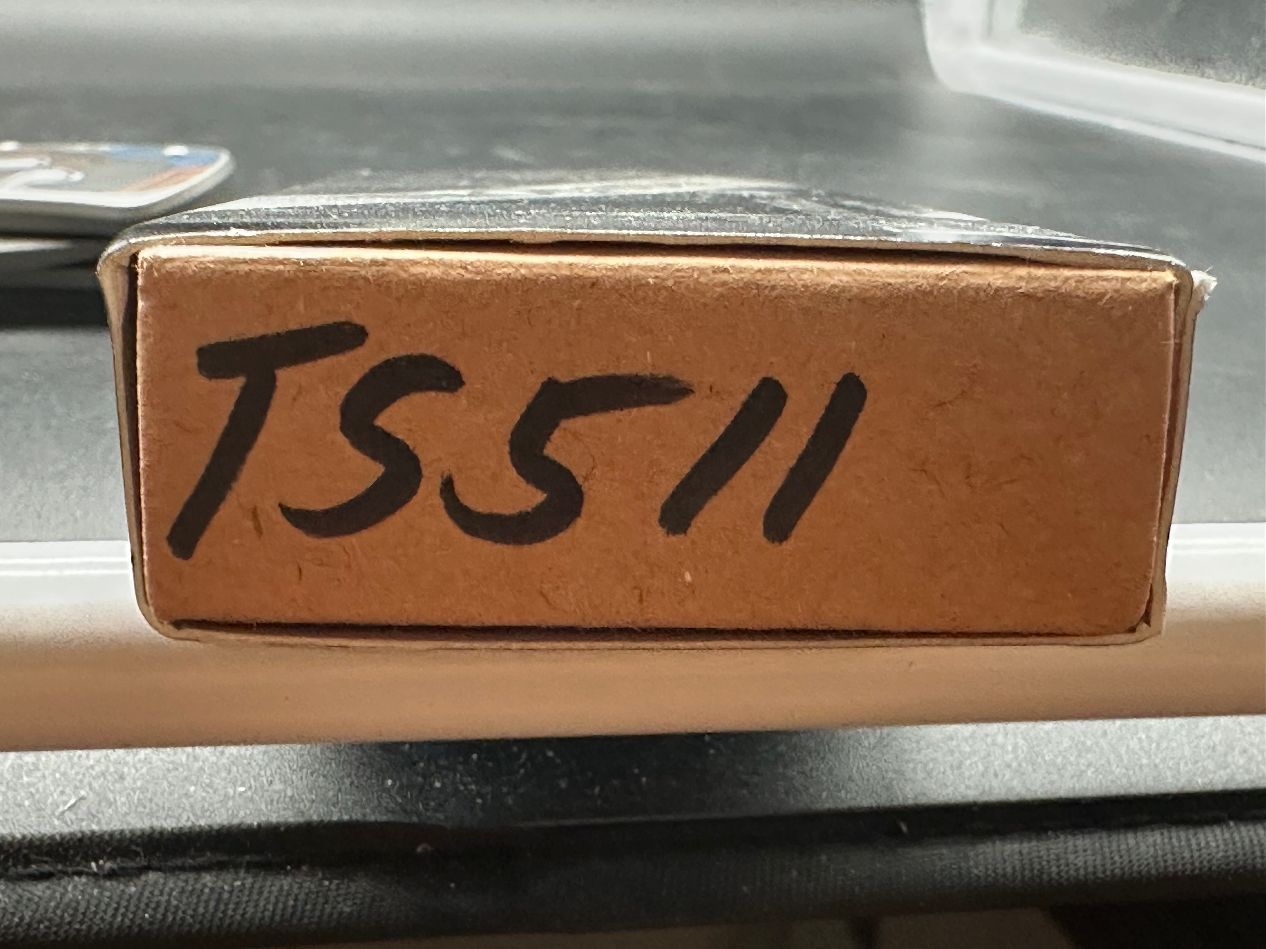 TWOSUN FOLDING KNIFE TITANIUM/COLOR G10 HANDLE M390 PLAIN EDGE SATIN FINISH TS511-M390