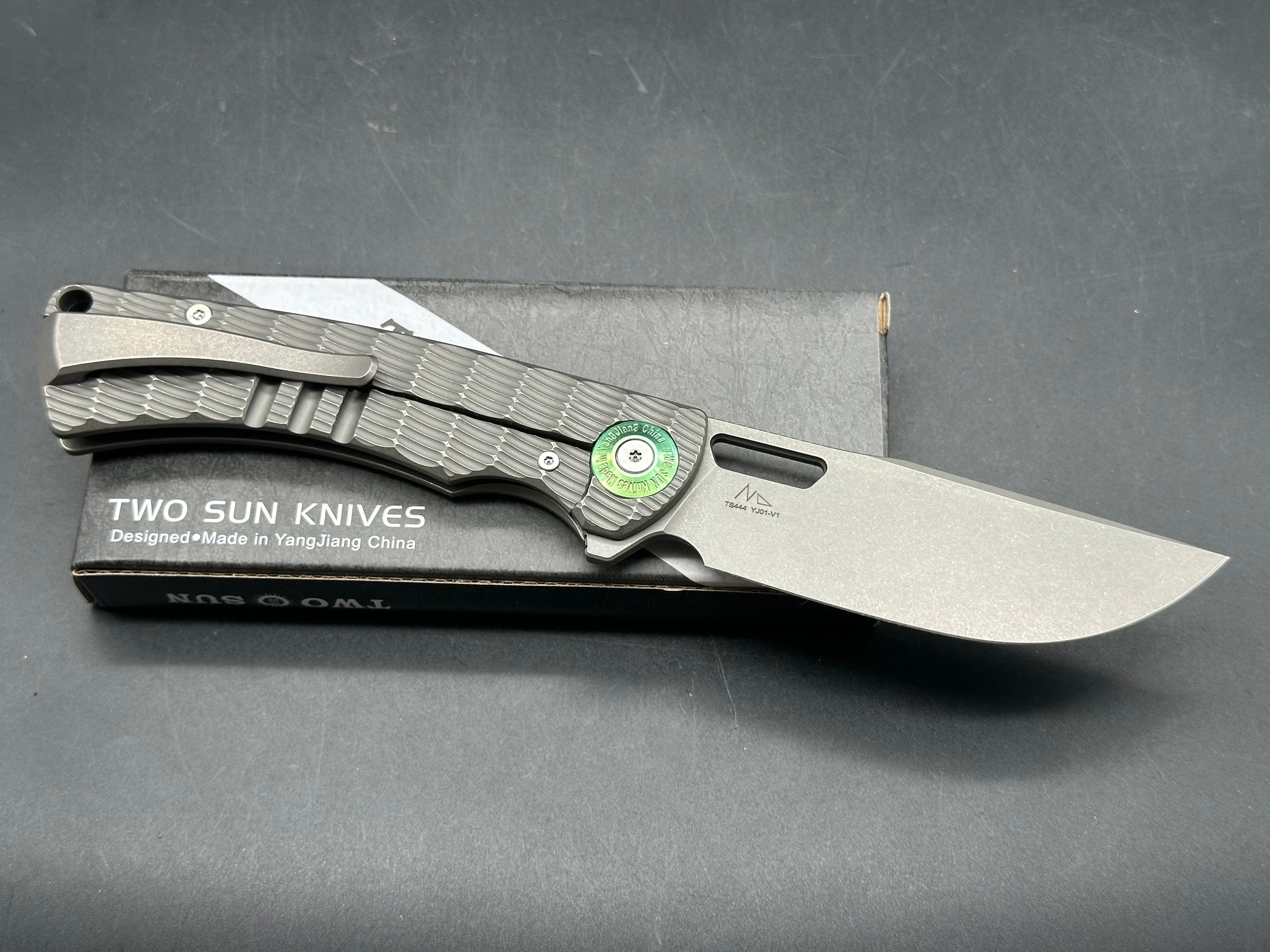 TWOSUN FLIPPER GRAY TITANIUM HANDLE TS444-YJ01-V1-SAND