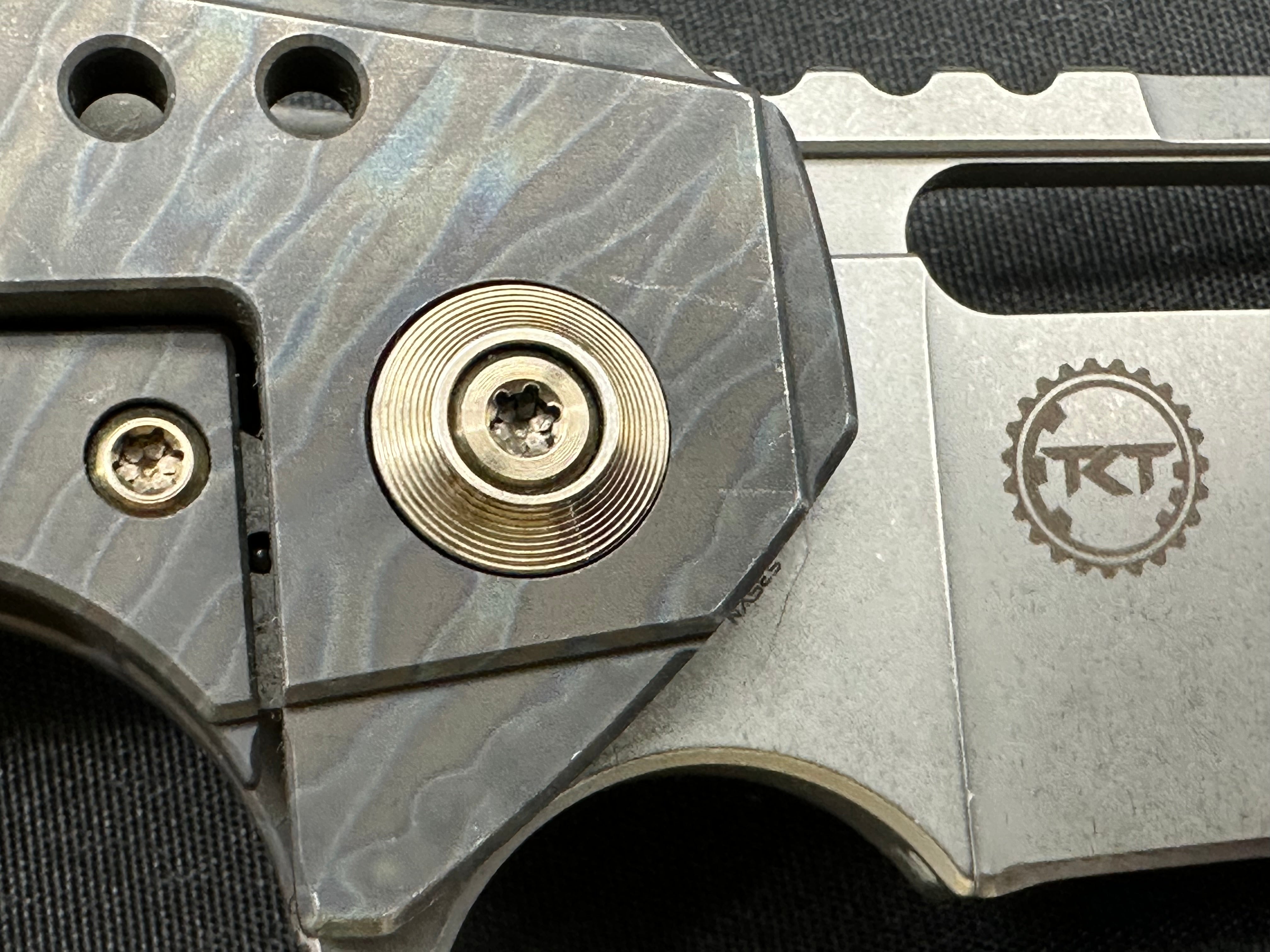 WE KNIFE Roxi 4 Flipper Knife Flamed Titanium Handle (3.98" CPM S35VN Blade)