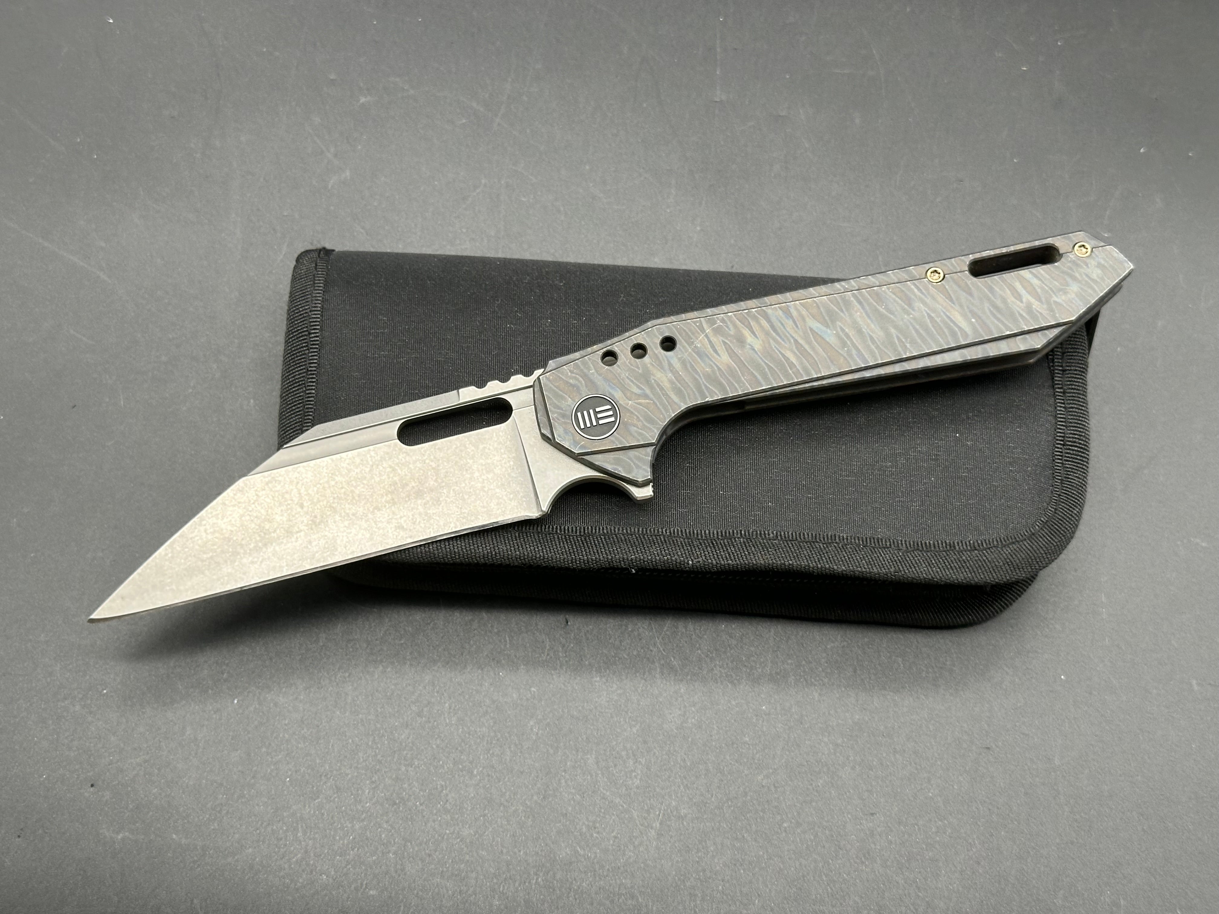 WE KNIFE Roxi 4 Flipper Knife Flamed Titanium Handle (3.98" CPM S35VN Blade)