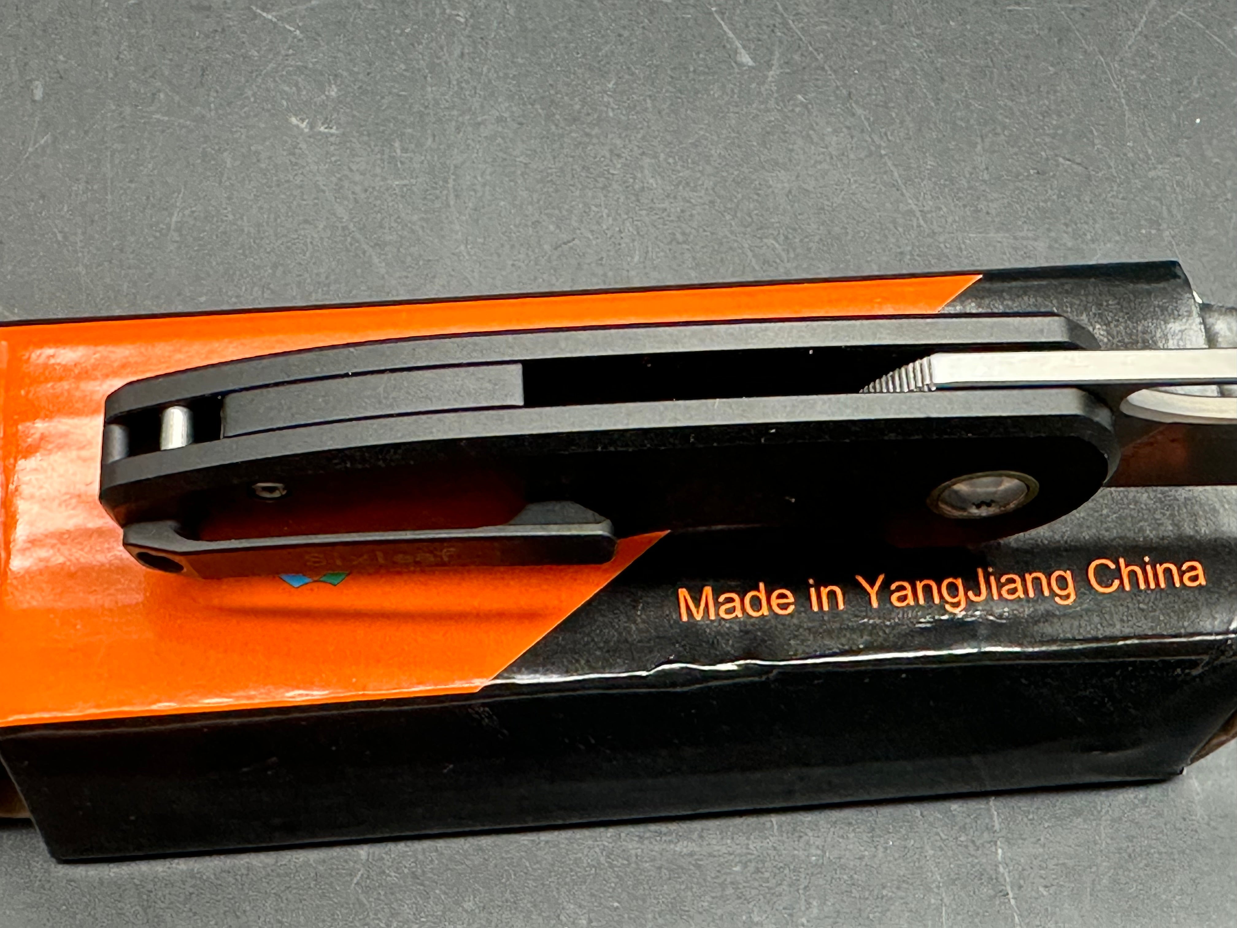 SixLeaf SL-19 folding knife S35VN blade