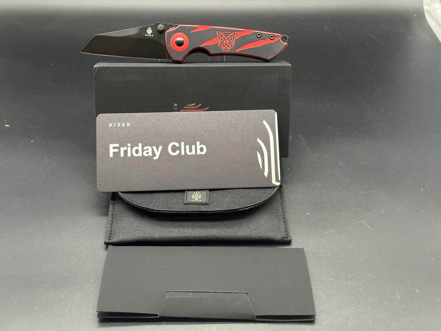 Kizer Friday Club | Tiger Mini Critical | 2.99" 3V Blade | Black&Red G10 Handle