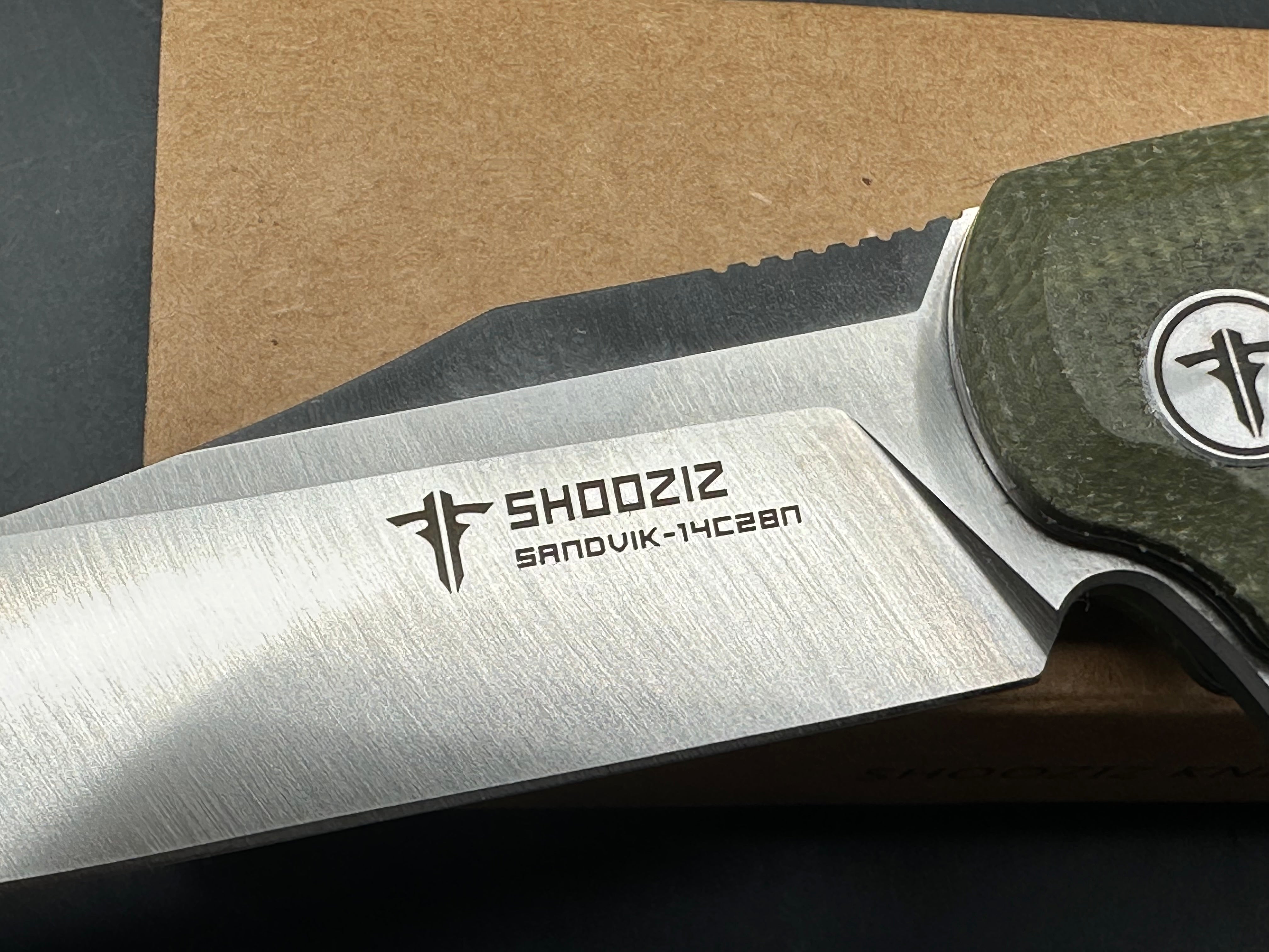 Shooziz XUN 113 folding knife 14C28N blade