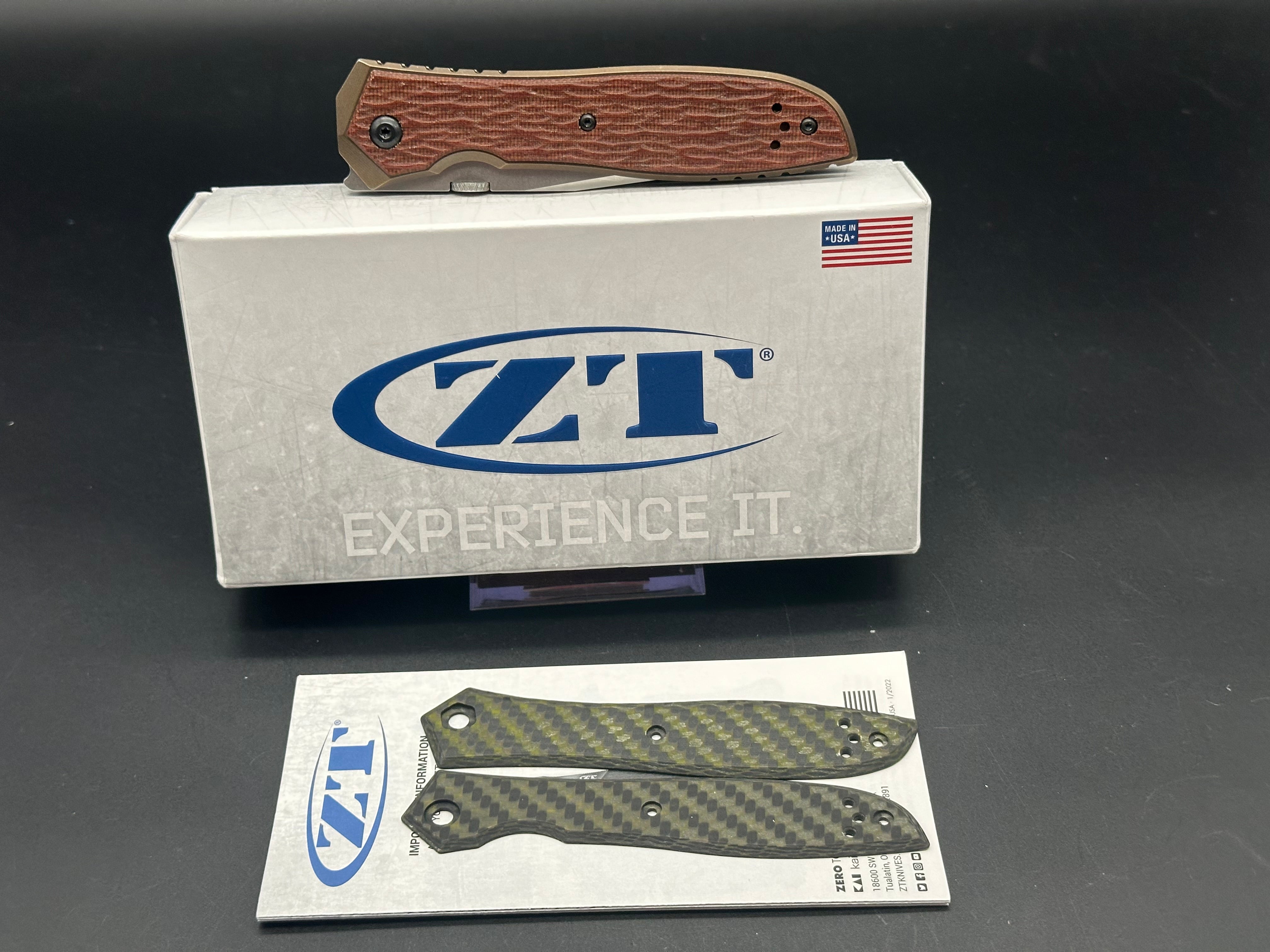 Zero Tolerance Emerson 0640 Folding Knife Carbon Fiber/Titanium (3.75" Satin) ZT