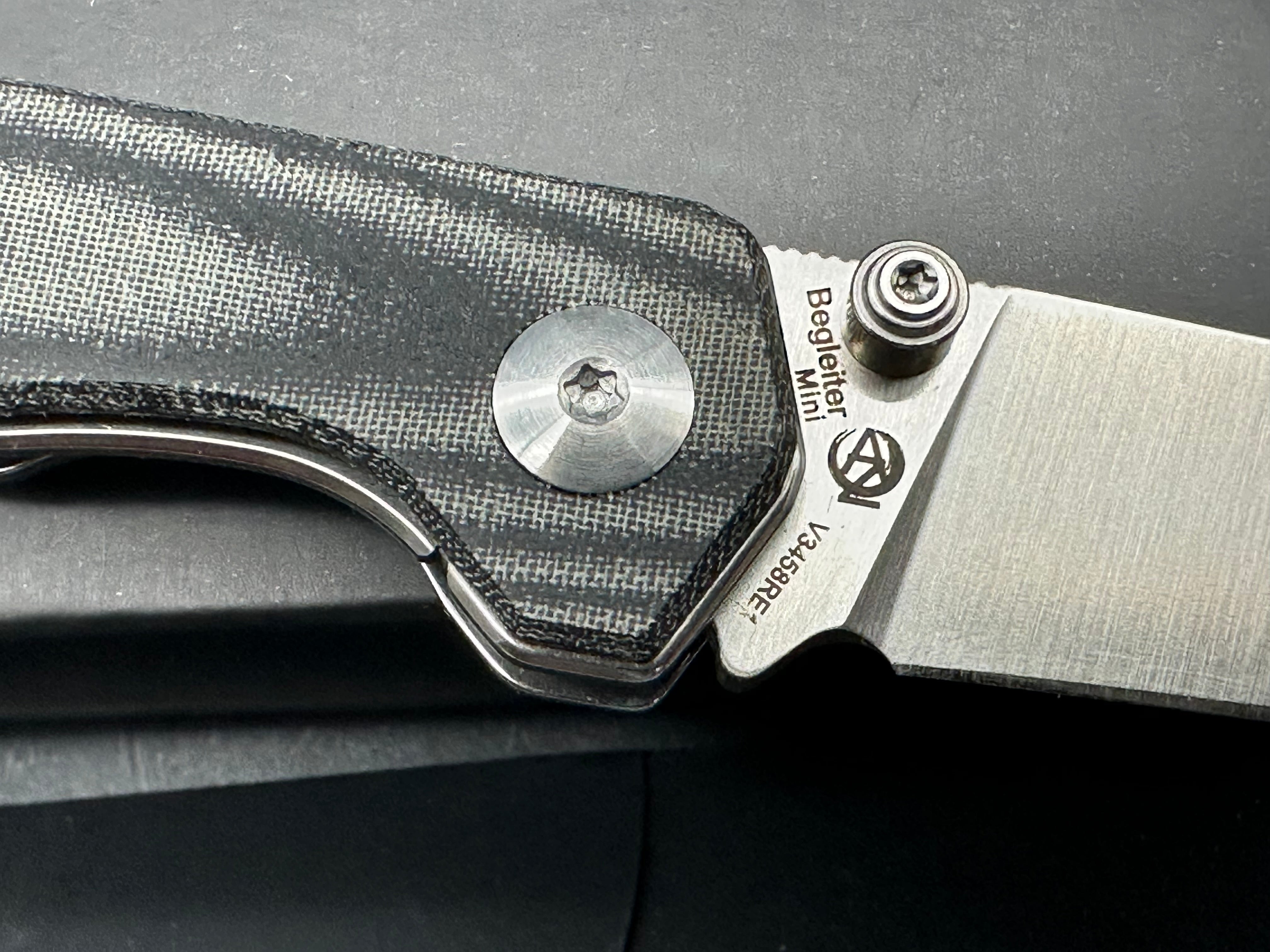 KIZER MINI BEGLEITER FOLDING KNIFE MICARTA HANDLE 2.91" STONEWASHED N690 TANTO BLADE