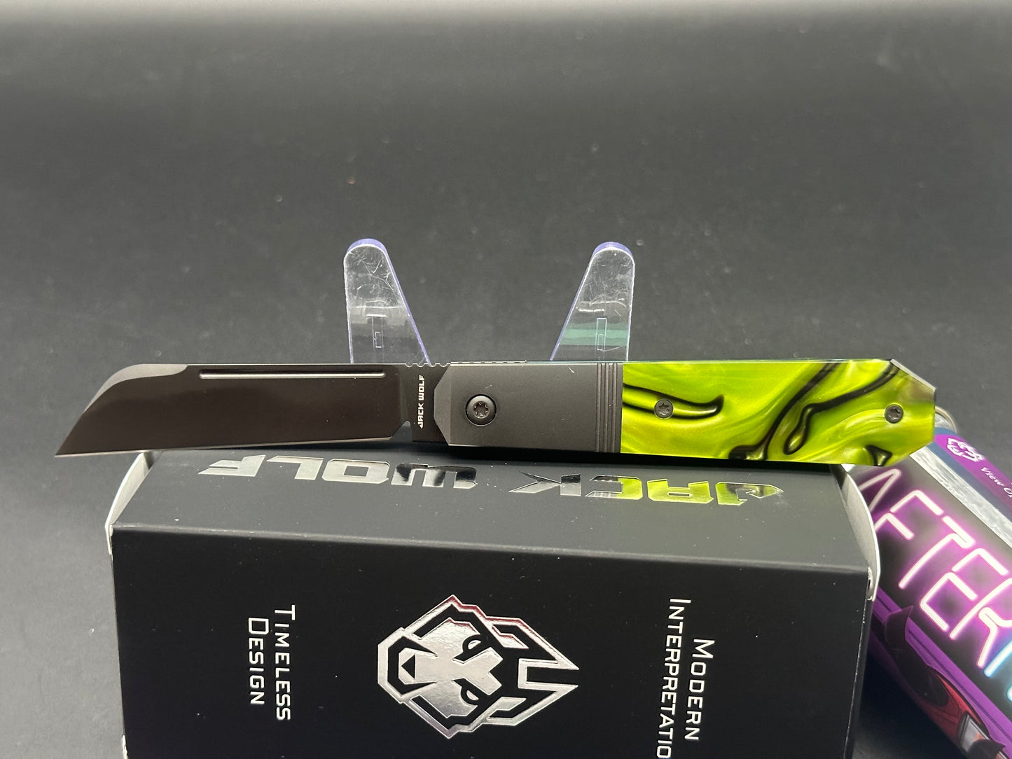 Jack Wolf Knives AFTER HOURS JACK - KIRINITE TOXIC GREEN DLC