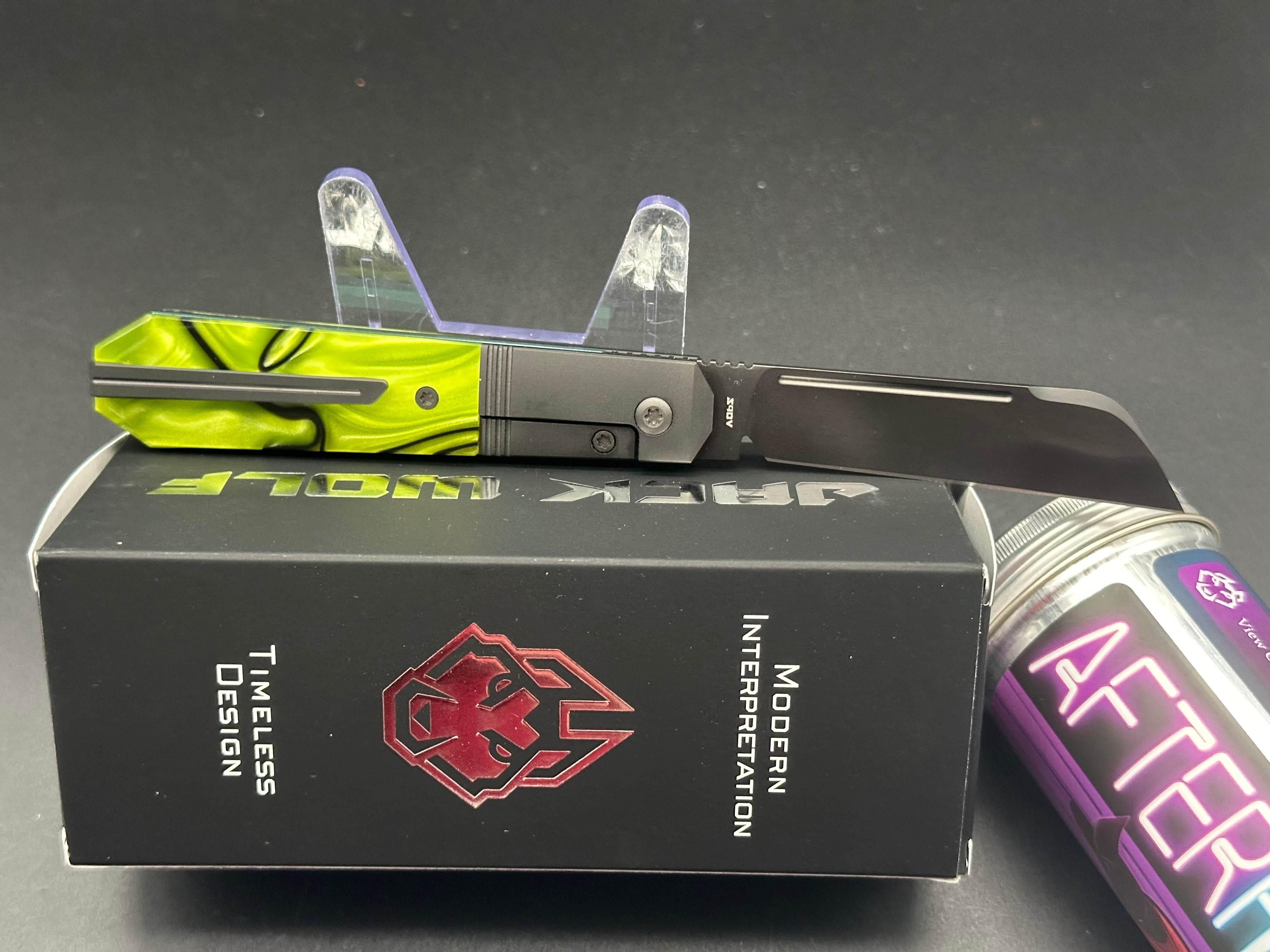 Jack Wolf Knives AFTER HOURS JACK - KIRINITE TOXIC GREEN DLC