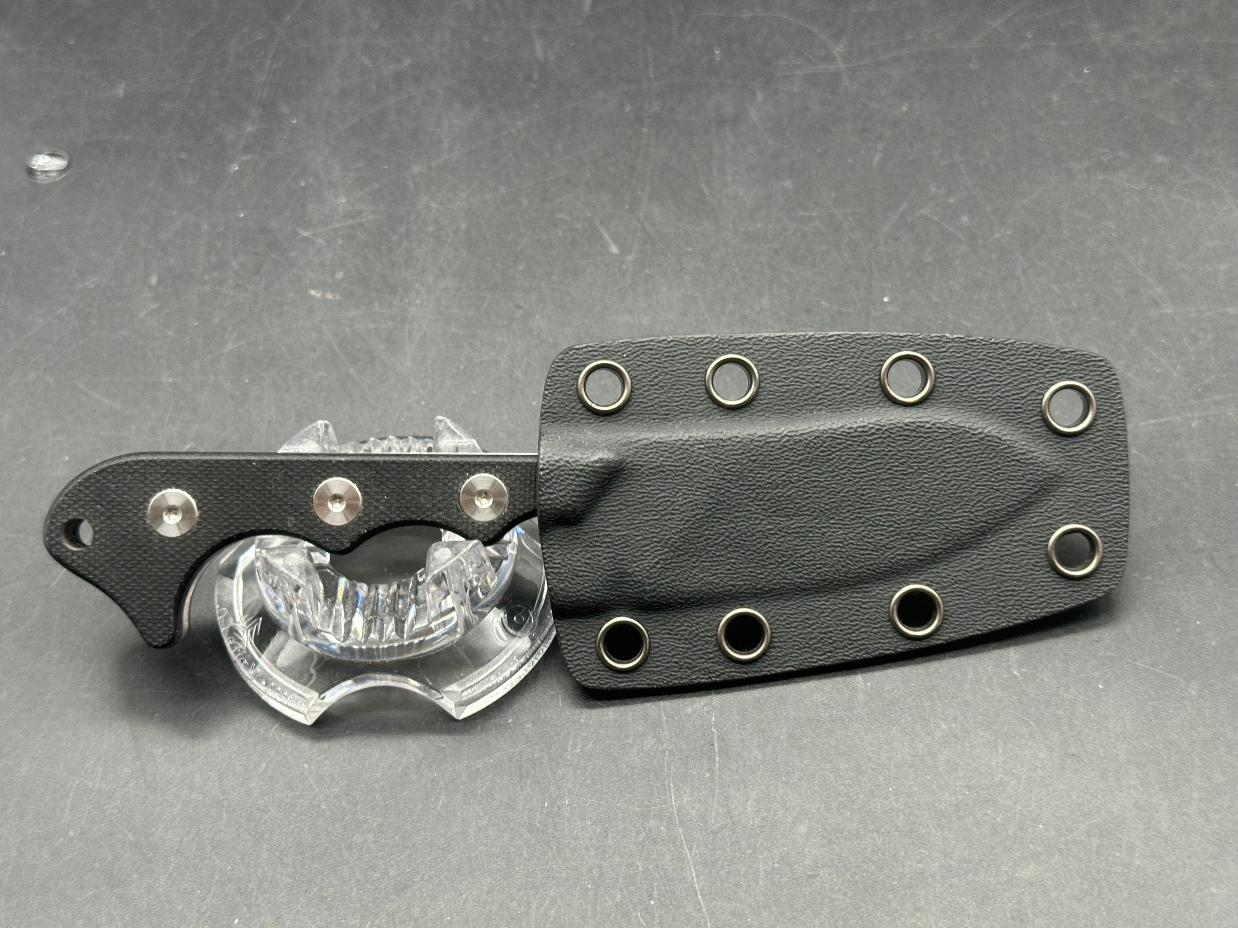 QSP Neckmuk Fixed Blade Neck Knife Black G-10 (2.8" Satin)