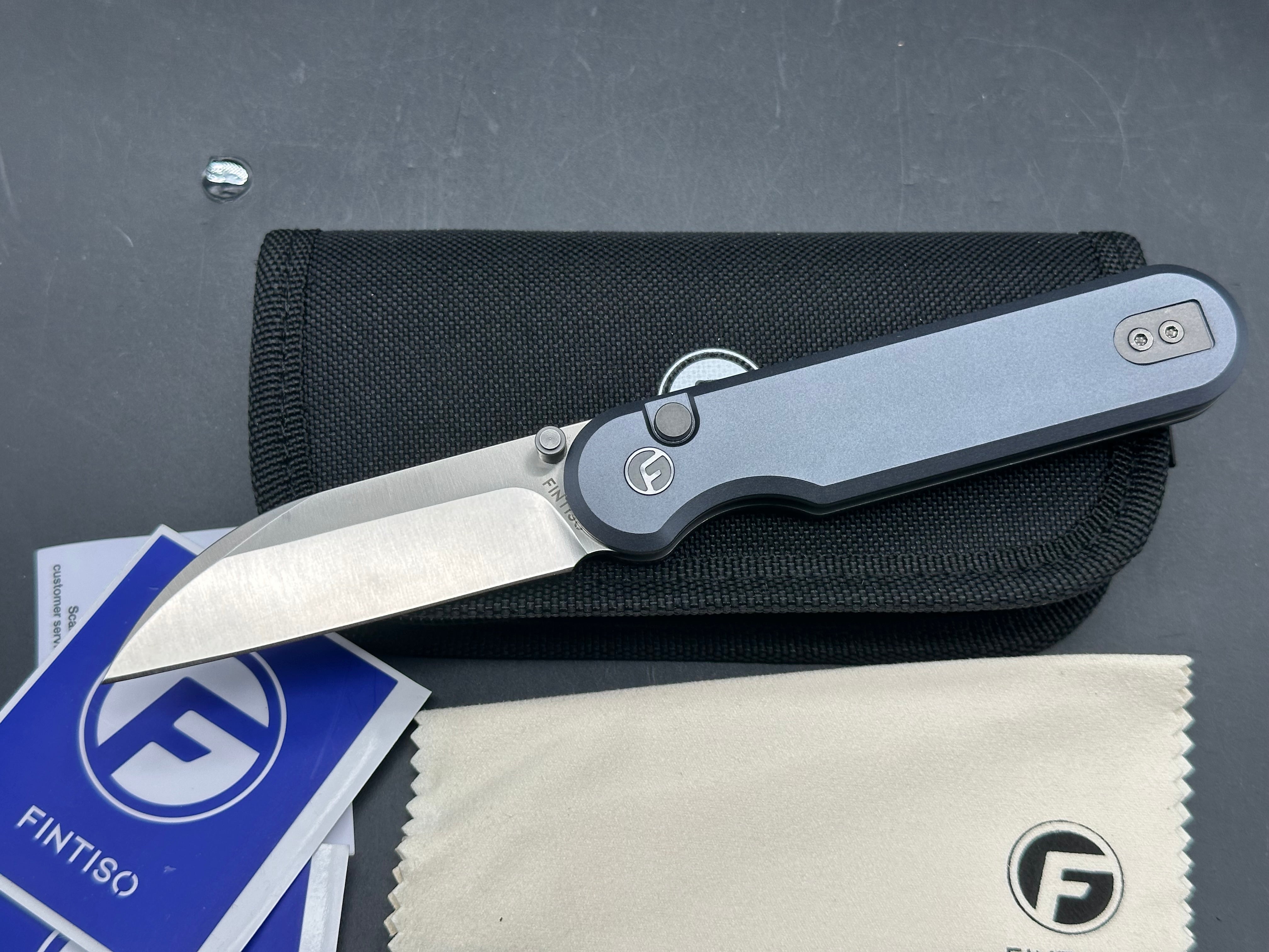 Fintiso Parrot, 3" 14C28N Satin Sheepsfoot Blade with Blue-Gray Anodized Aluminum Scales