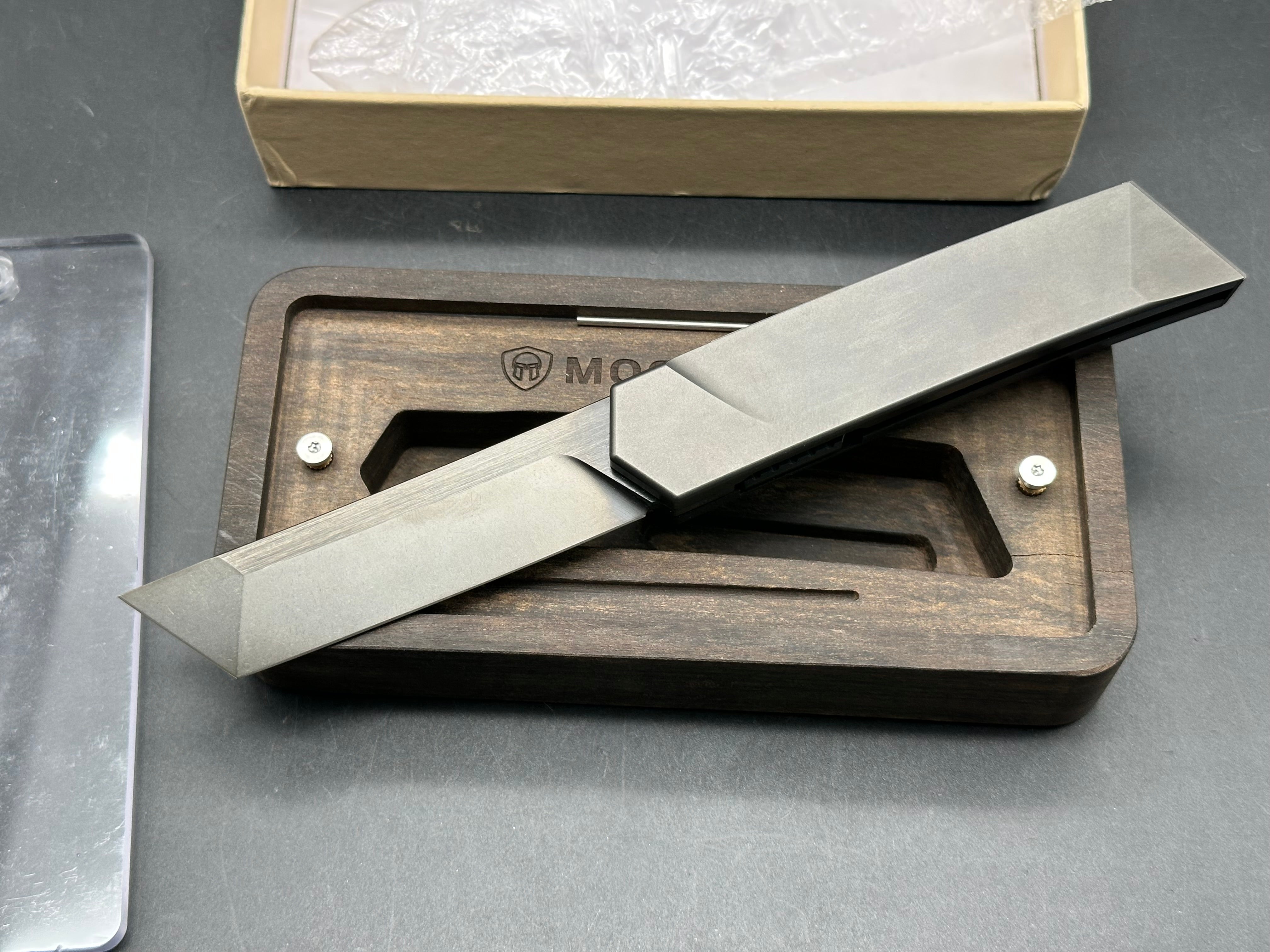 Mocenary Knives - MK-05 (toolless construction)/Black DLC Ti Handle/Tanto/Black DLC Bohler M390
