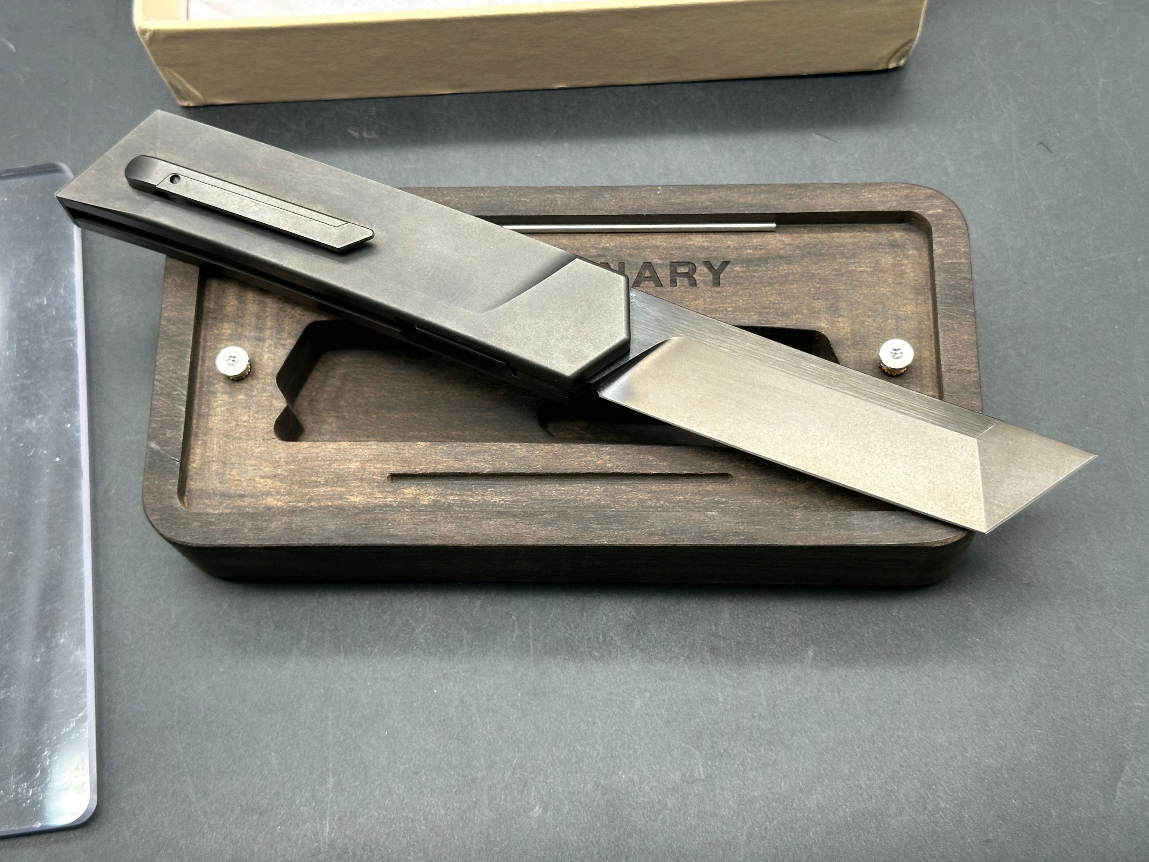 Mocenary Knives - MK-05 (toolless construction)/Black DLC Ti Handle/Tanto/Black DLC Bohler M390