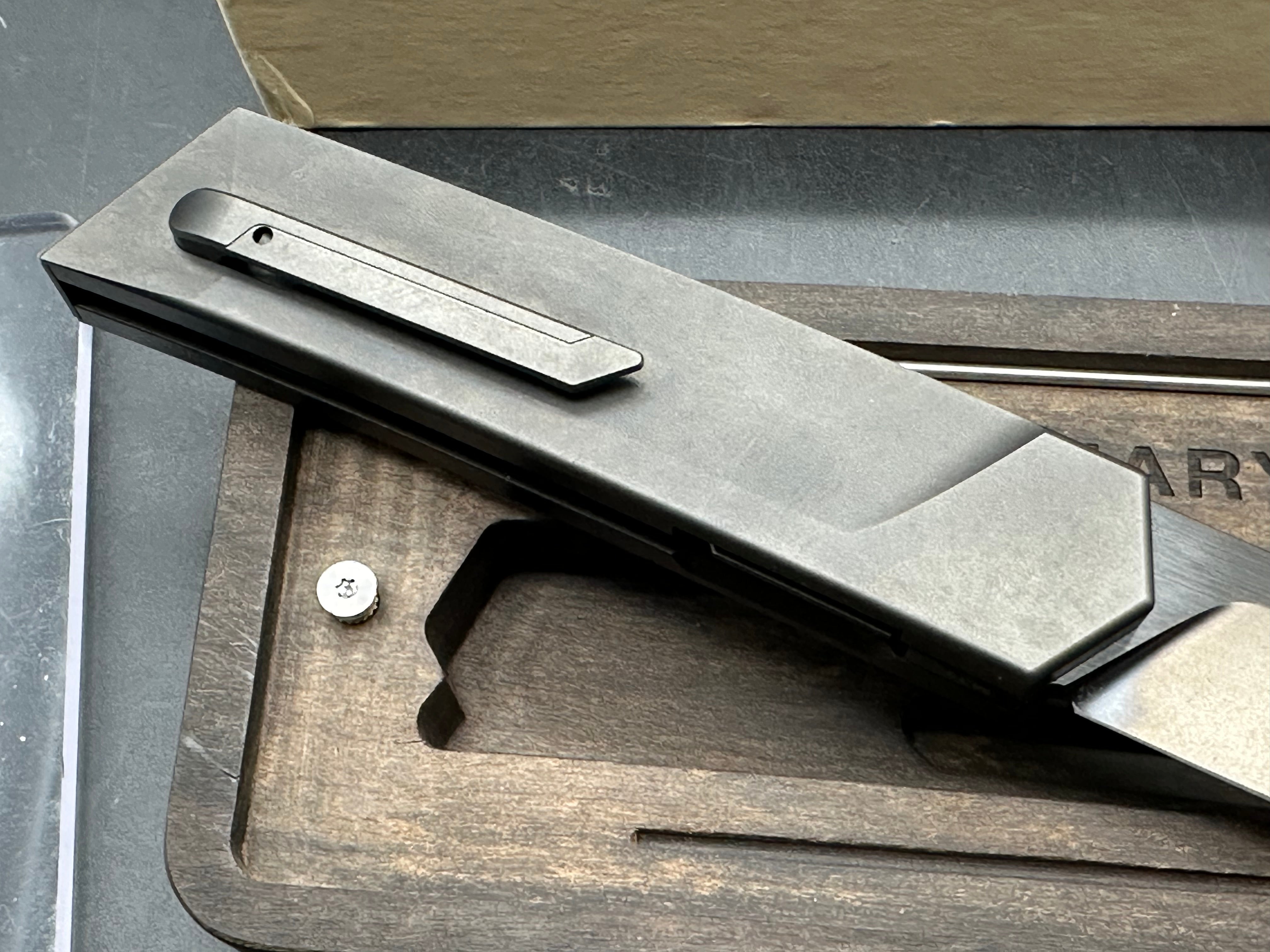Mocenary Knives - MK-05 (toolless construction)/Black DLC Ti Handle/Tanto/Black DLC Bohler M390