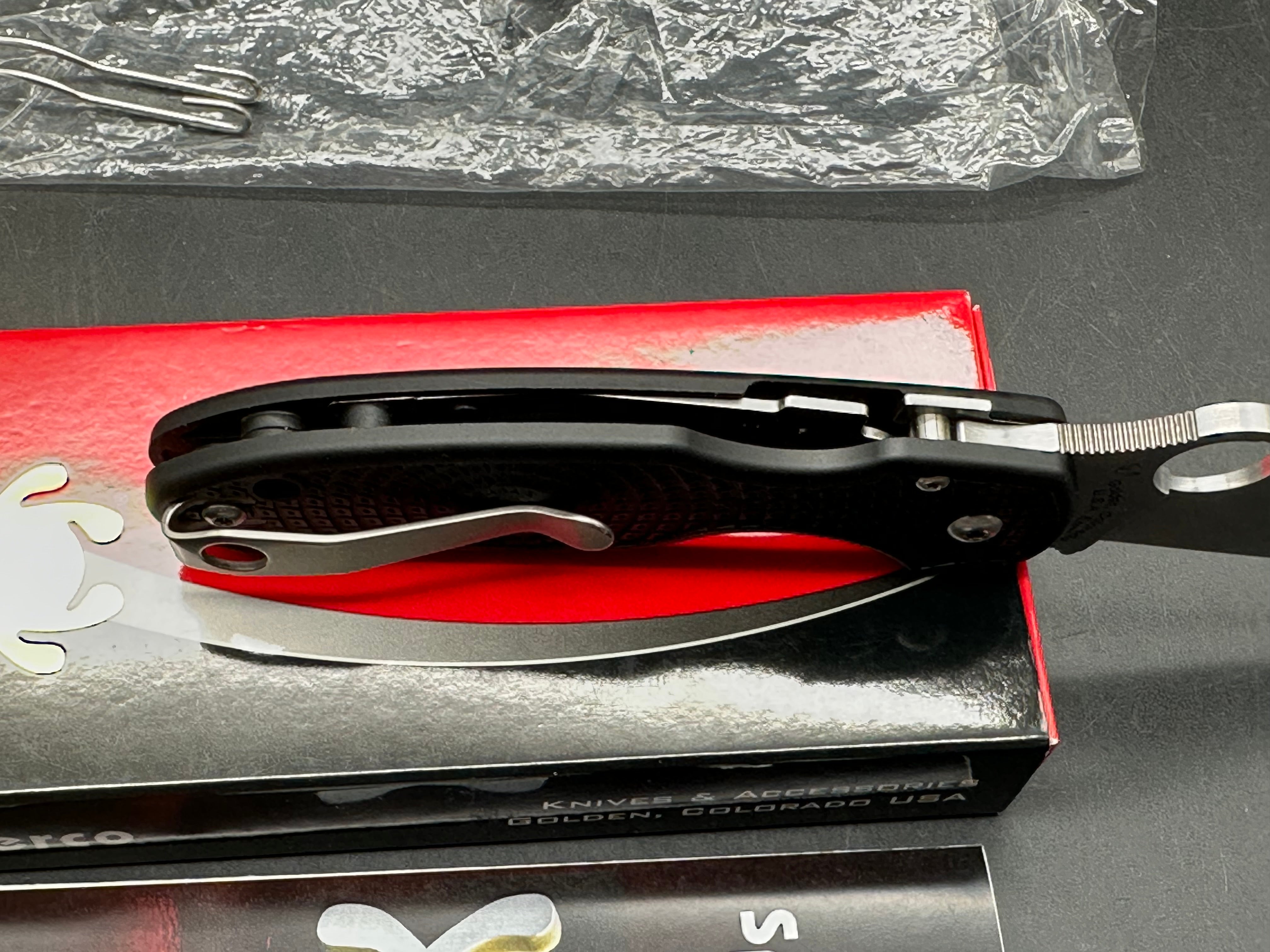 Spyderco Para 3 Lightweight, 2.93" CTS BD1N Black FRN Scales plus Lynch NW Titanium Pocket Clip Installed