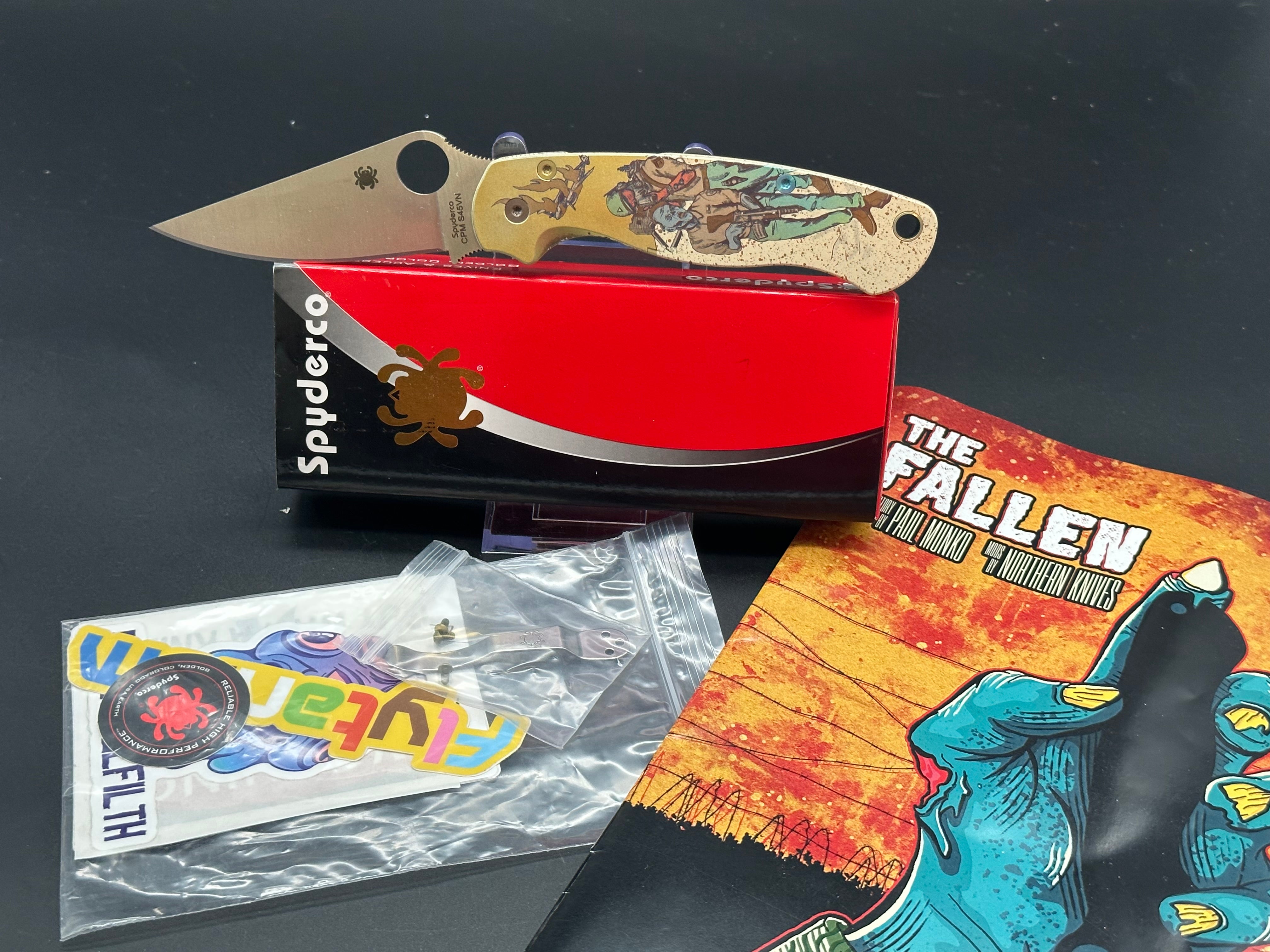 Spyderco ColorfulFilth Paramilitary 2 Cerakote & Custom Anodized Scales