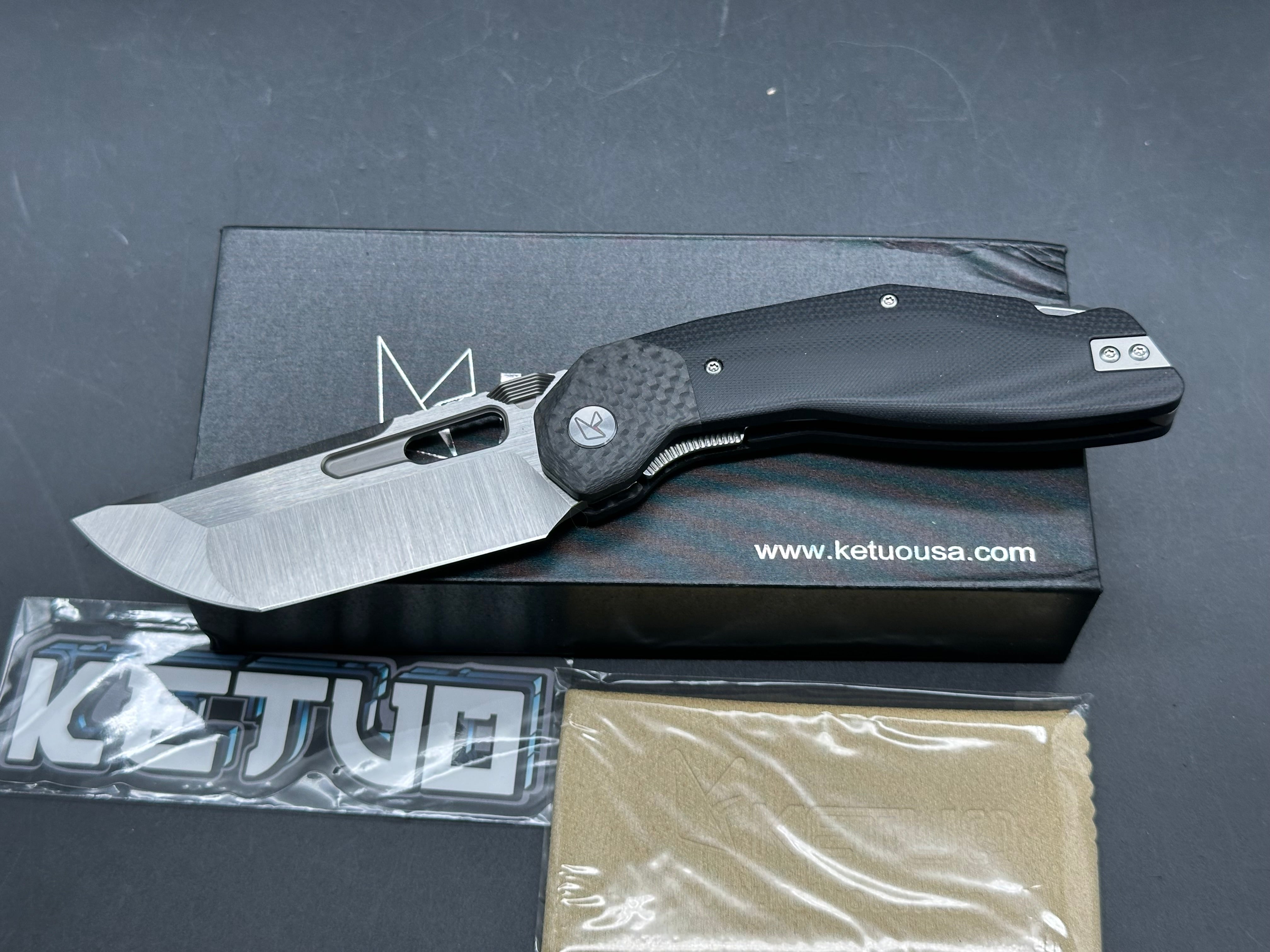 Ketuo Knife - Yakuza G10/Black G10 Scales w/Steel Liners & Carbon Fiber Bolster/Tanto/Hand Rubbed 14C28N