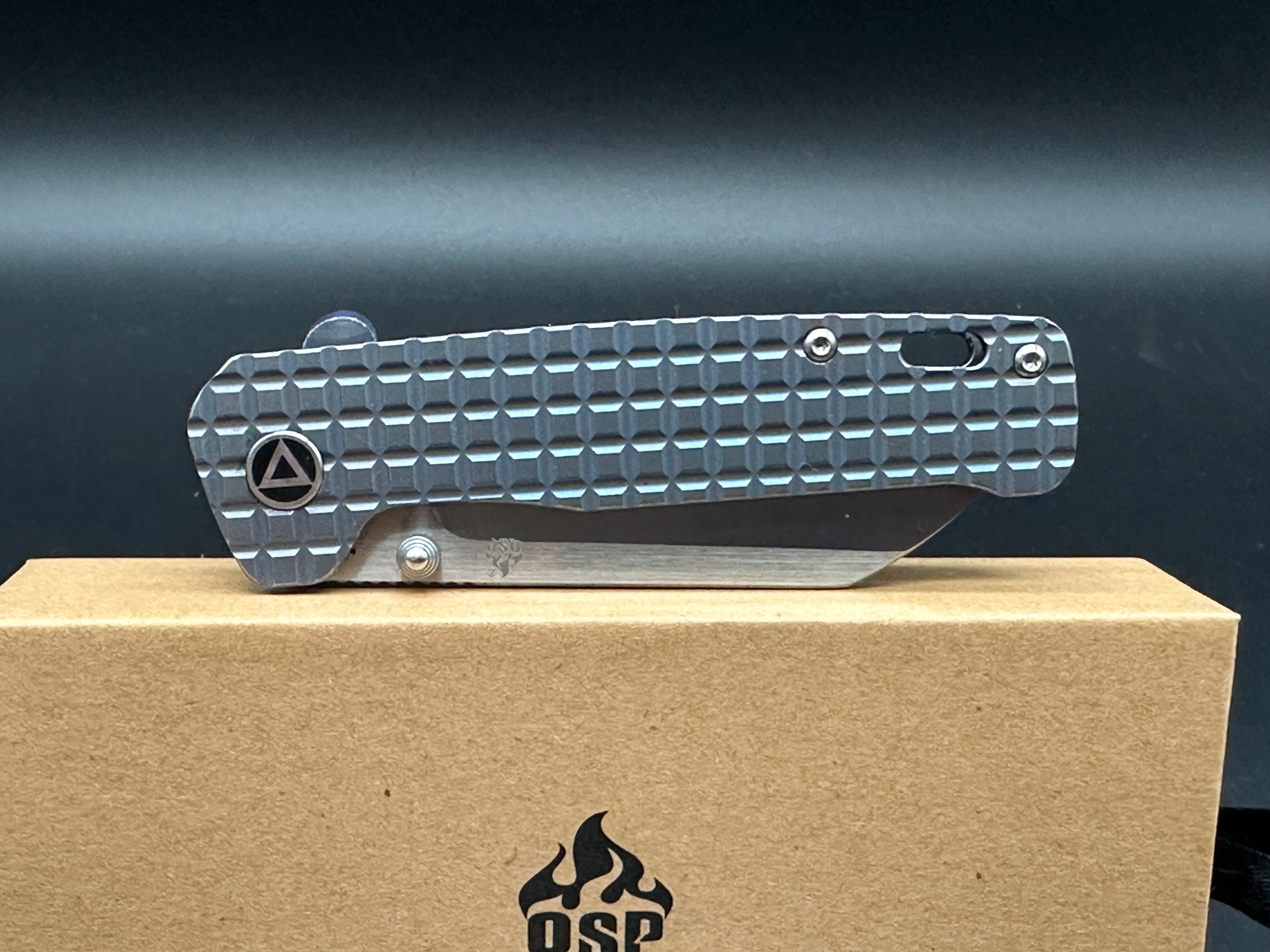 QSP Penguin Frame Lock Knife Blue Ti Fragtanium (3.1" Stonewash)