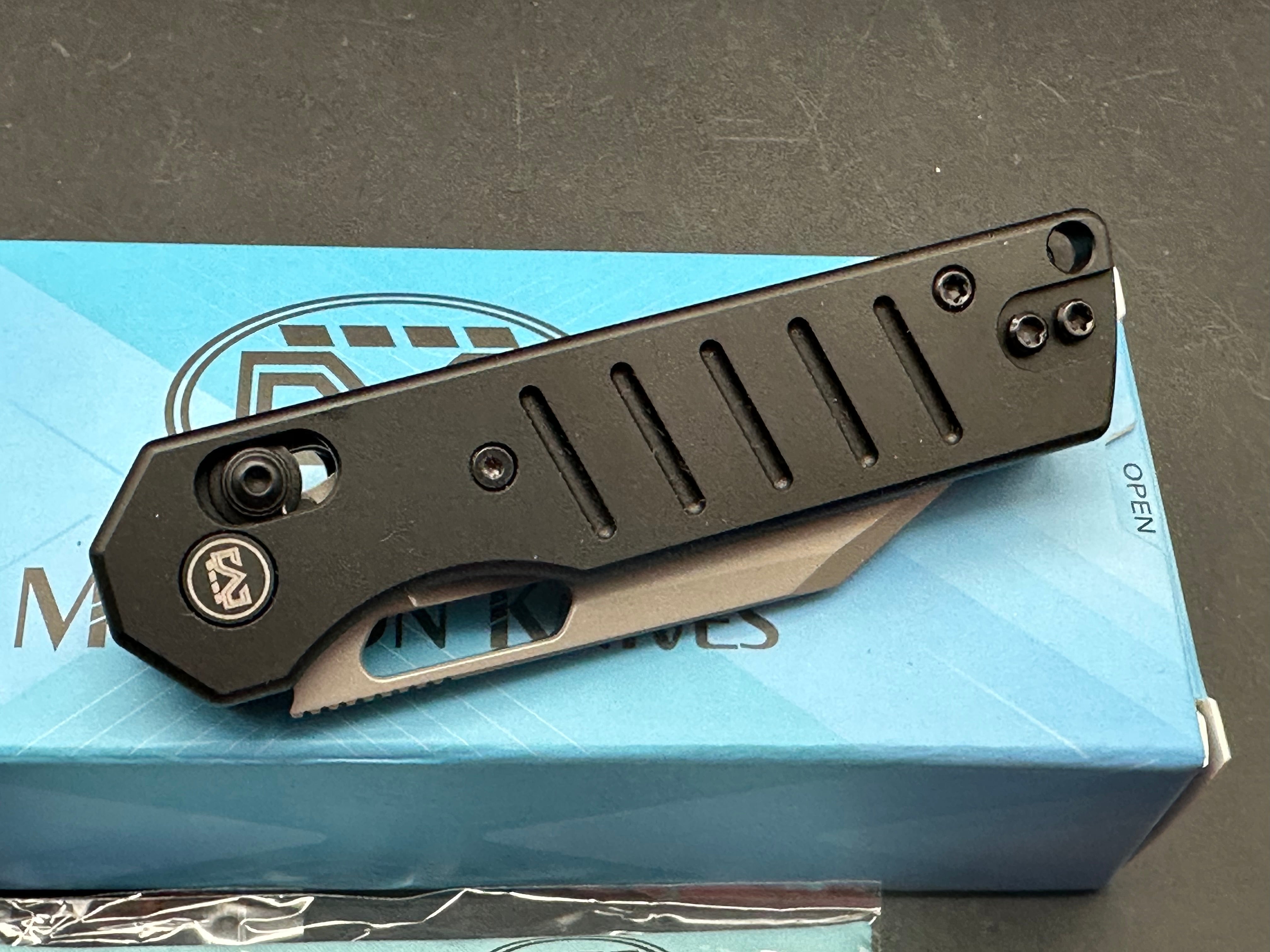Miguron Gatov, 2.81" D2 Black PVD Blade with Black PVD Aluminum Scales