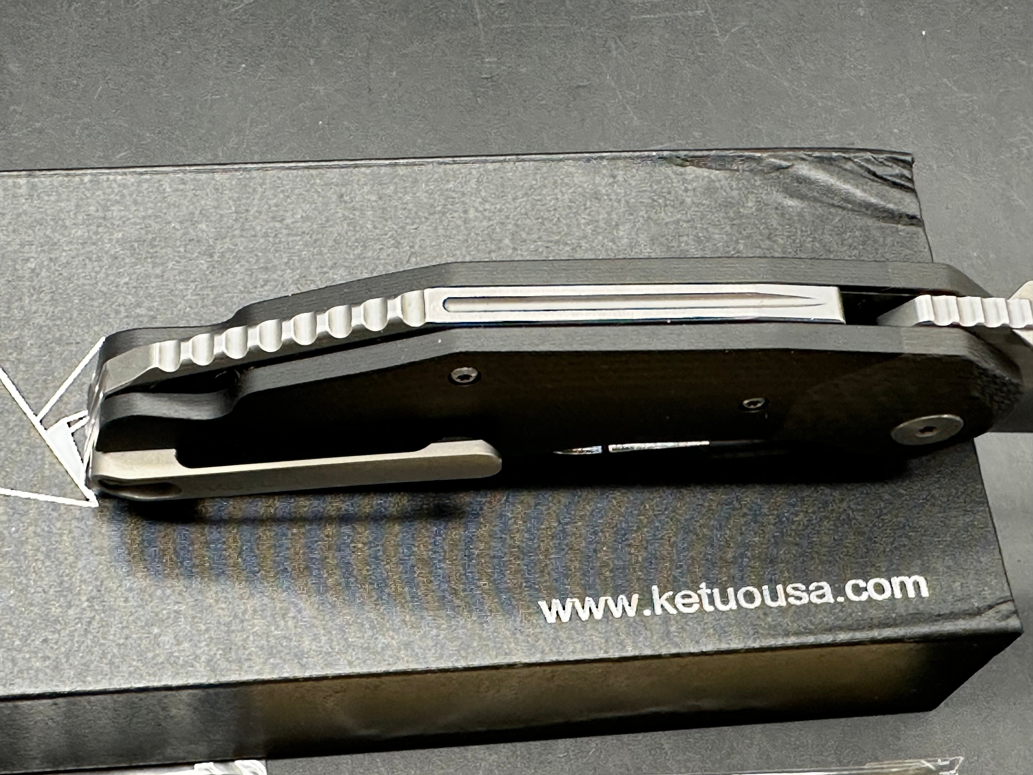 Ketuo Knife - Yakuza G10/Black G10 Scales w/Steel Liners & Carbon Fiber Bolster/Tanto/Hand Rubbed 14C28N
