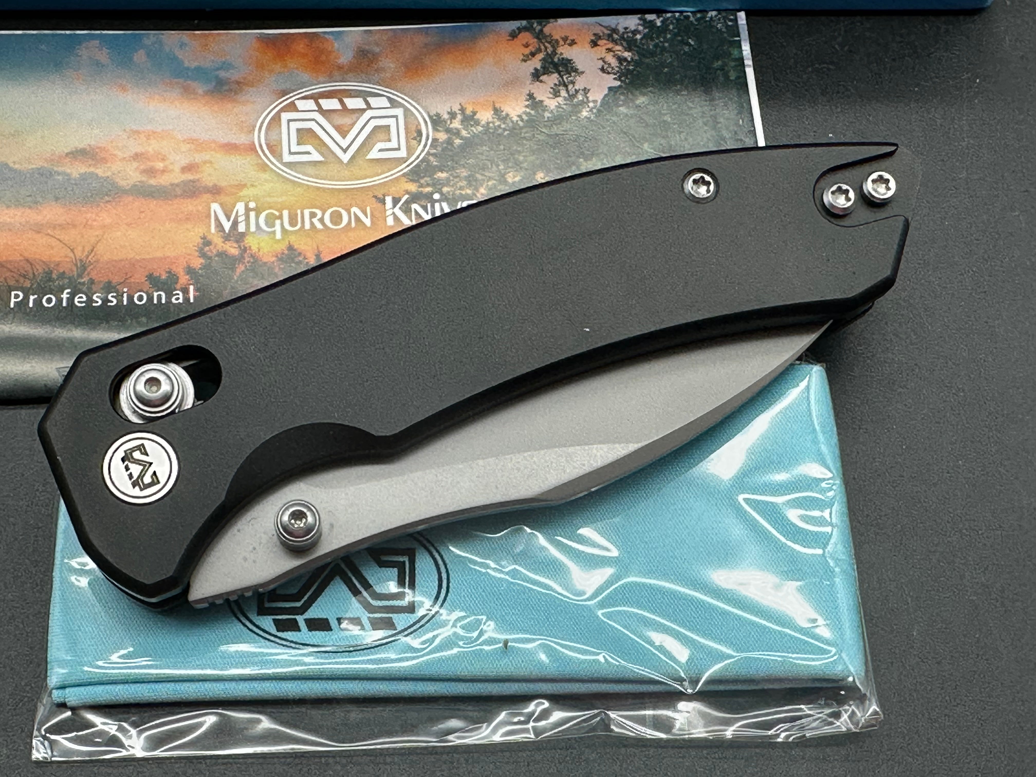 Miguron Norsa, 2.99" D2 Black PVD Blade with Black PVD Aluminum Scales