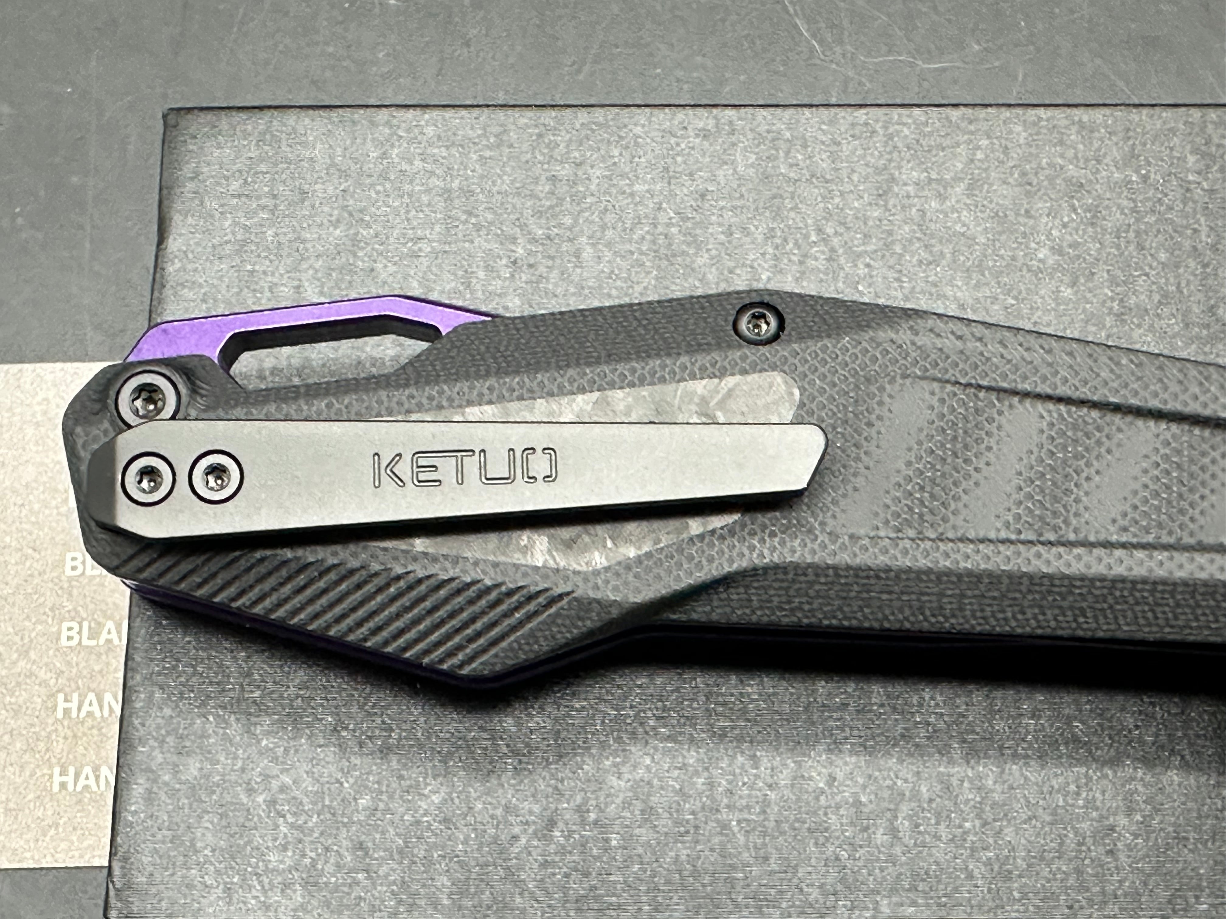 Ketuo Knife - Griffin G10/Black G-10 Scales + Shred Carbon Fiber Inlays w/Purple Backspacer & Liners/Harpoon/Hand Rubbed 14C28N