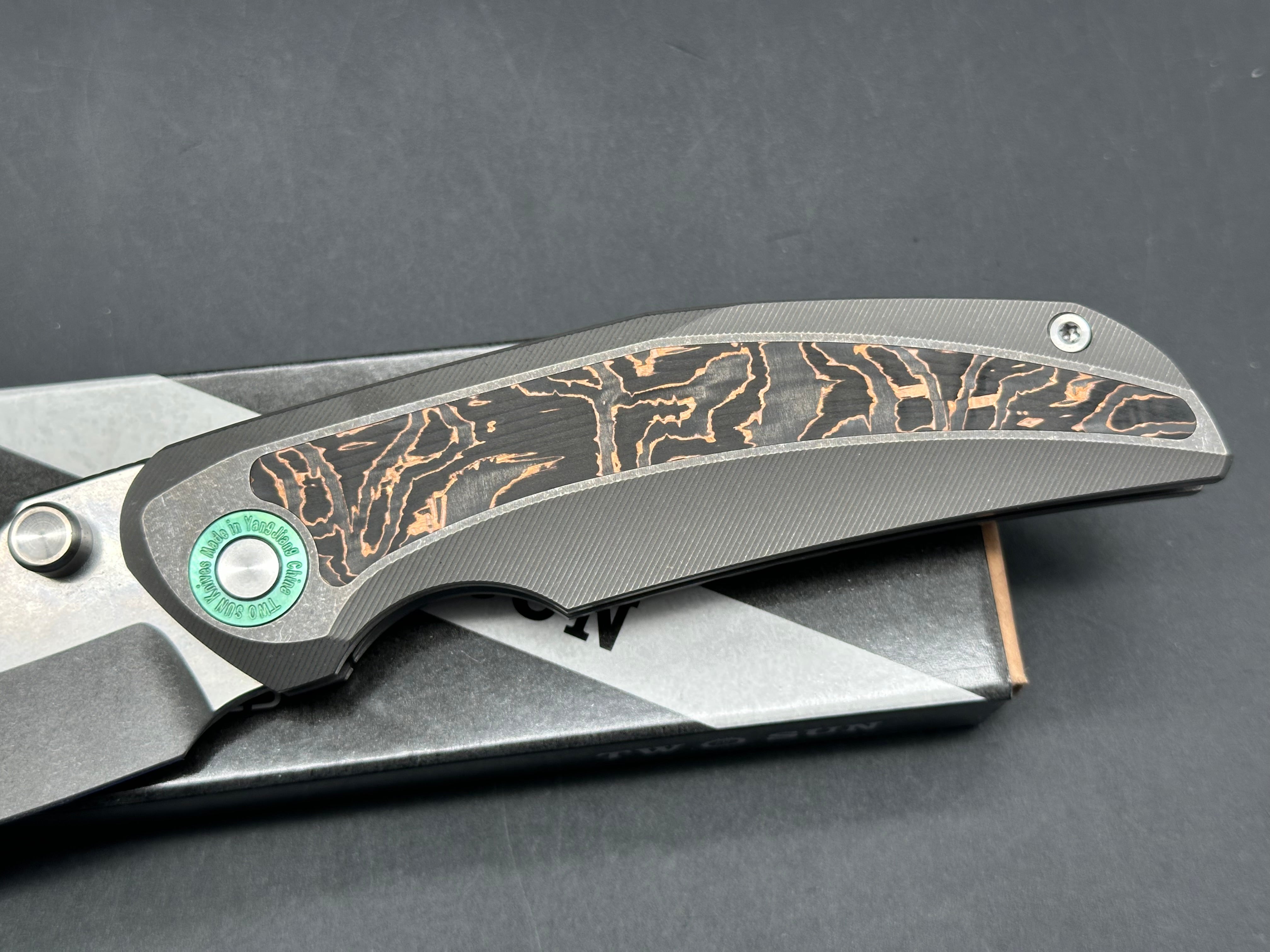TwoSun TS499: Grey with carbon fiber, 8.5" overall length YJ01-V1 blade