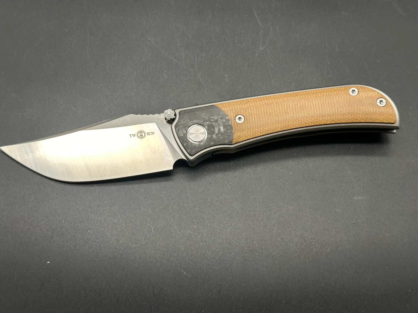 TWOSUN BROWN LINEN MICARTA/CARBON FIBER TITANIUM HANDLE D2 PLAIN EDGE TS301-D2