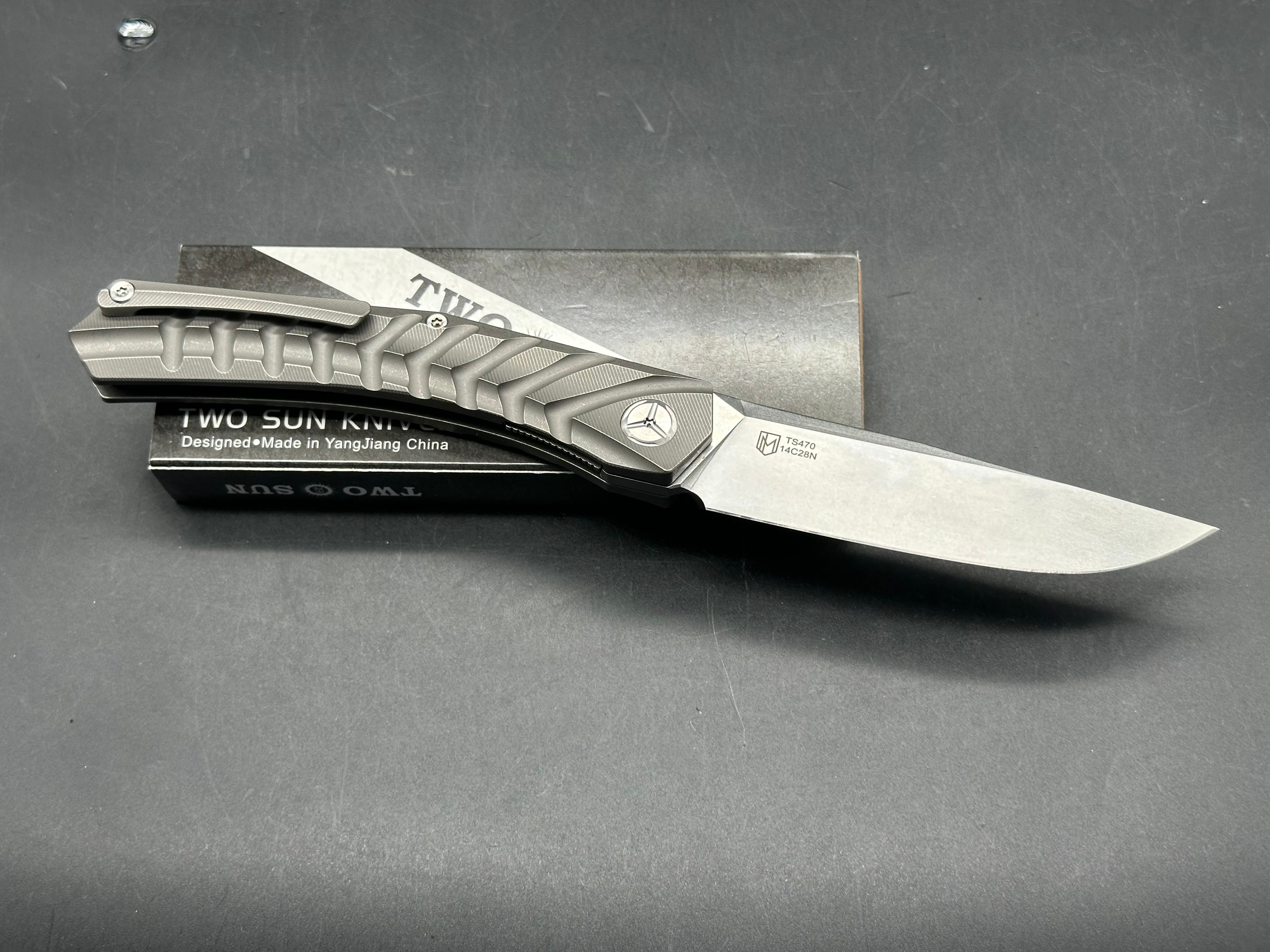 TwoSun TS470 Grey titanium, 8.8" overall length, 14C28N steel stonewash blade