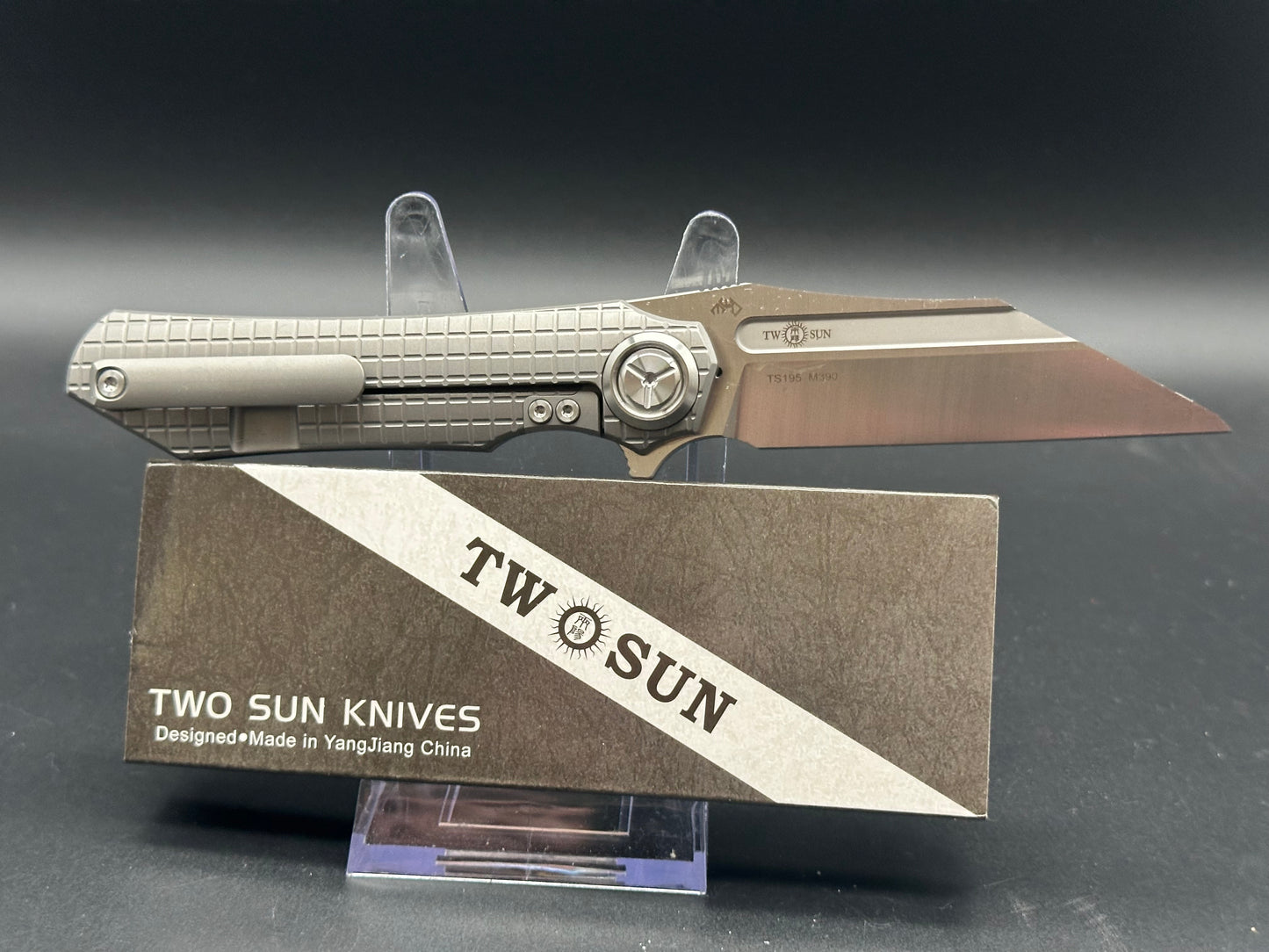 TWOSUN TS195-SQUARE TITANIUM HANDLE M390 PLAIN EDGE SATIN FINISH