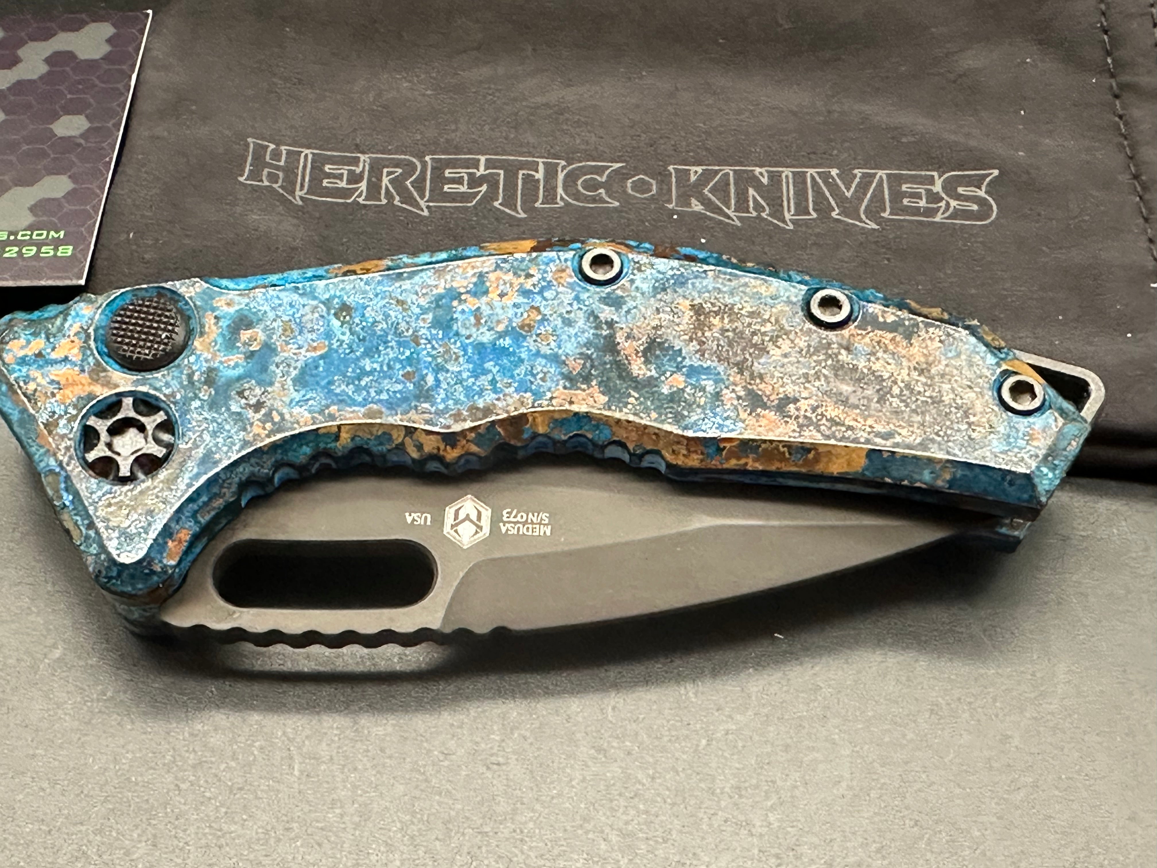 Heretic Knives Medusa Auto Chemtina Copper (Shipwreck) finish black CPM S35VN blade