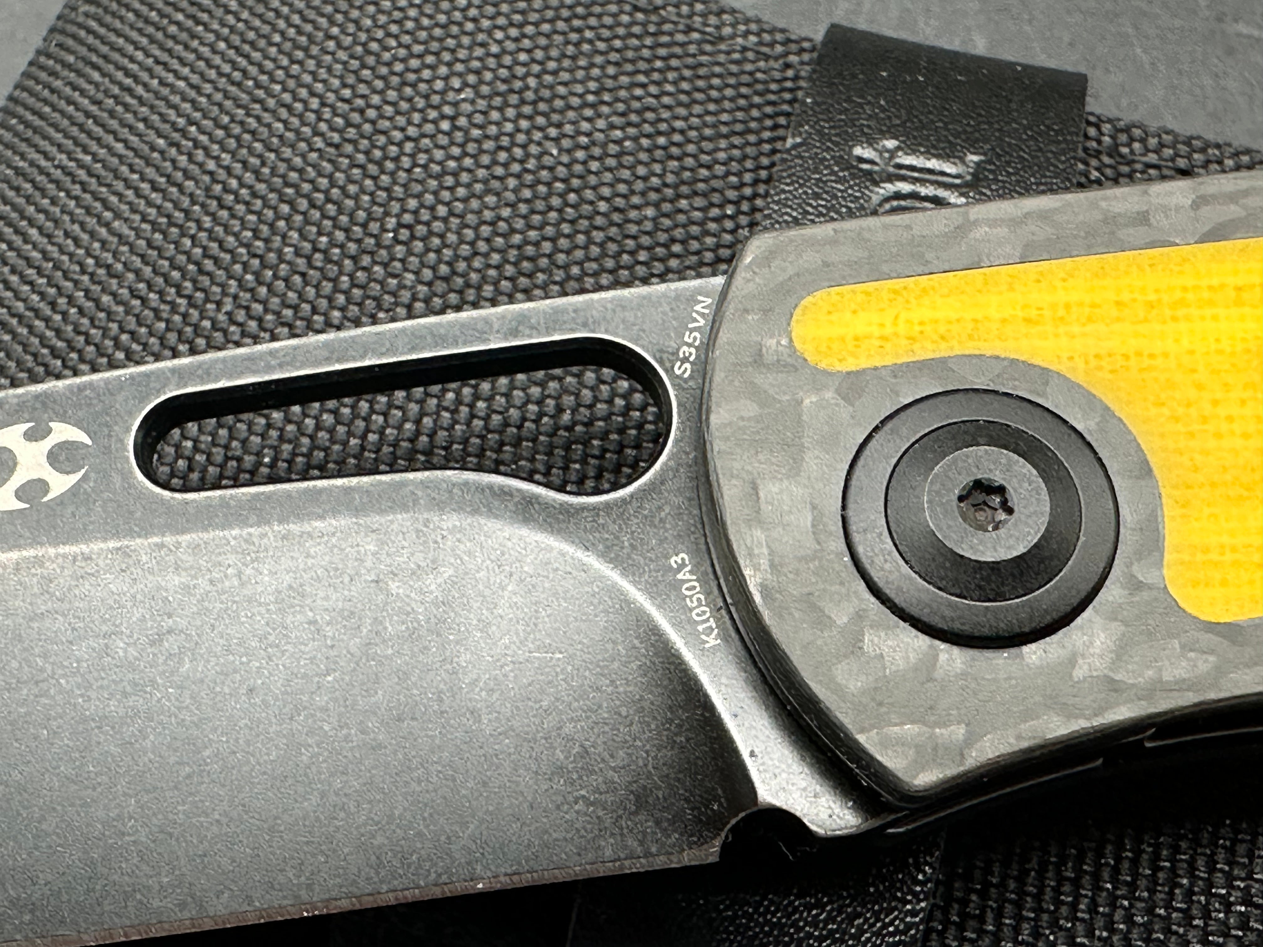 Kansept Mato Black stonewashed CPM S35VN blade twill carbon fiber