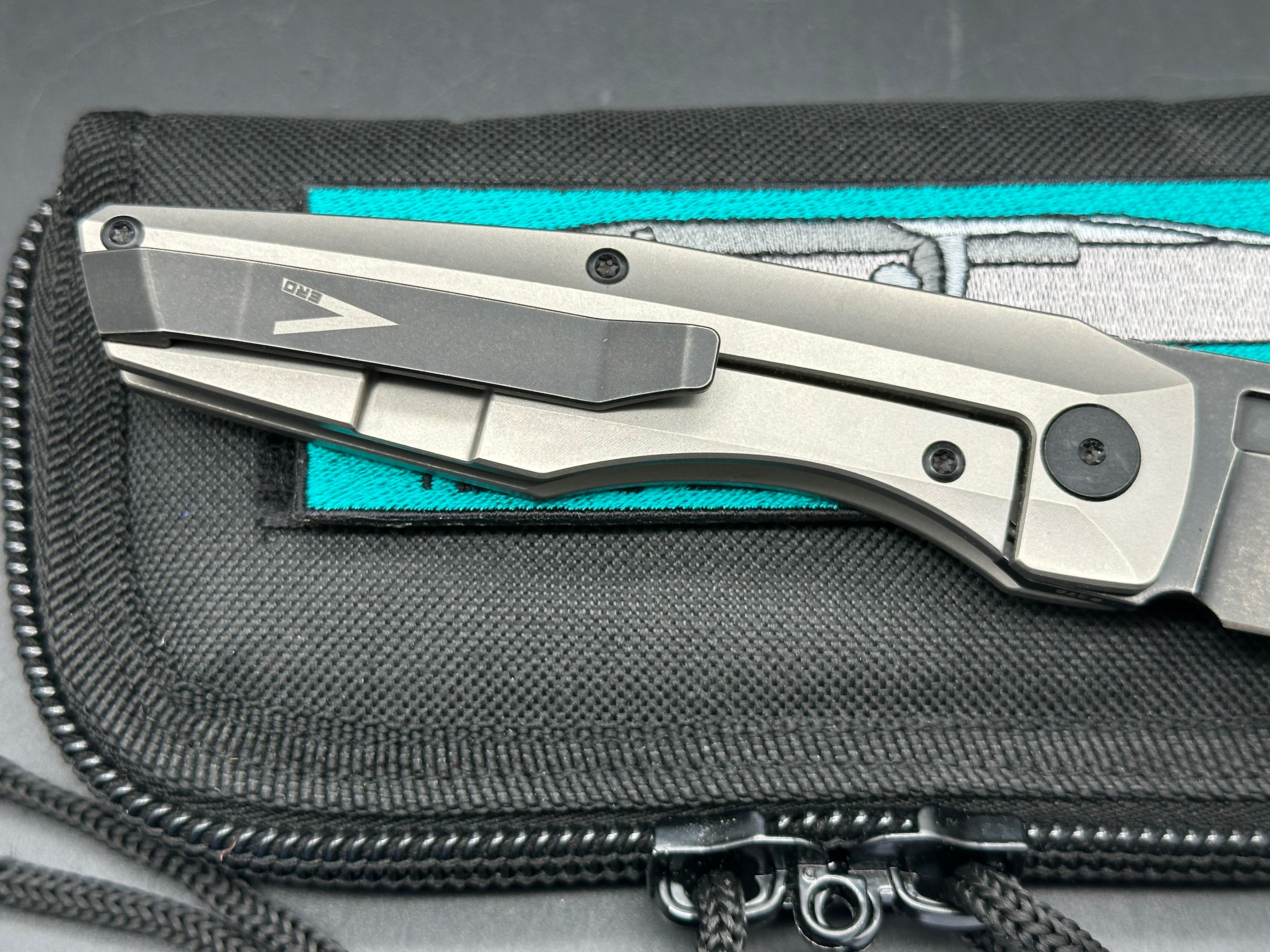 Vero Axon Frame Lock #378 First Run, Blackwashed M390 Blade, Stonewashed Ti Handles, Blackwashed Ti Backspacer