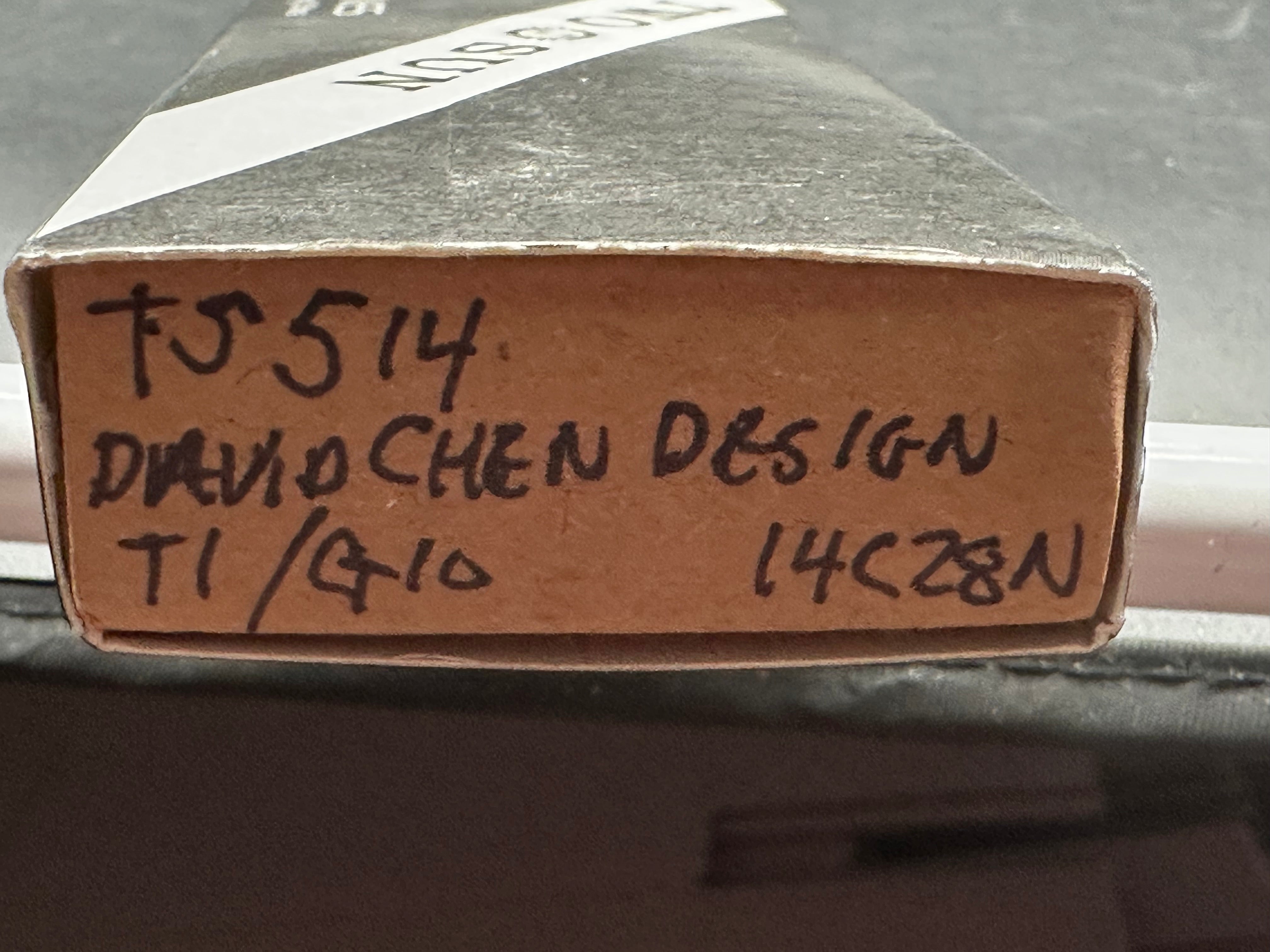 TwoSun TS514  Davin Chen design, titanium frame lock with G10 insert 14c28n blade