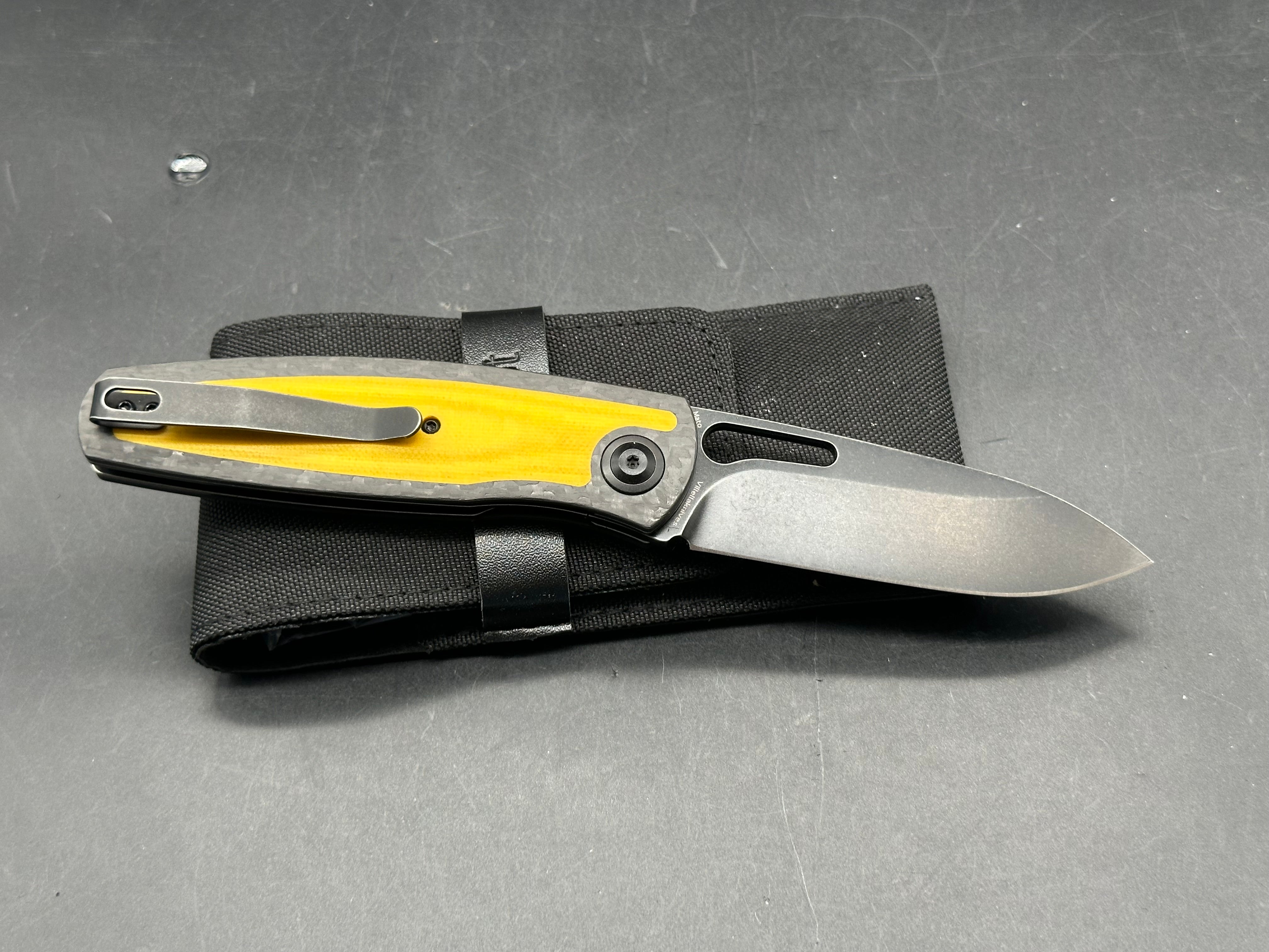Kansept Mato Black stonewashed CPM S35VN blade twill carbon fiber