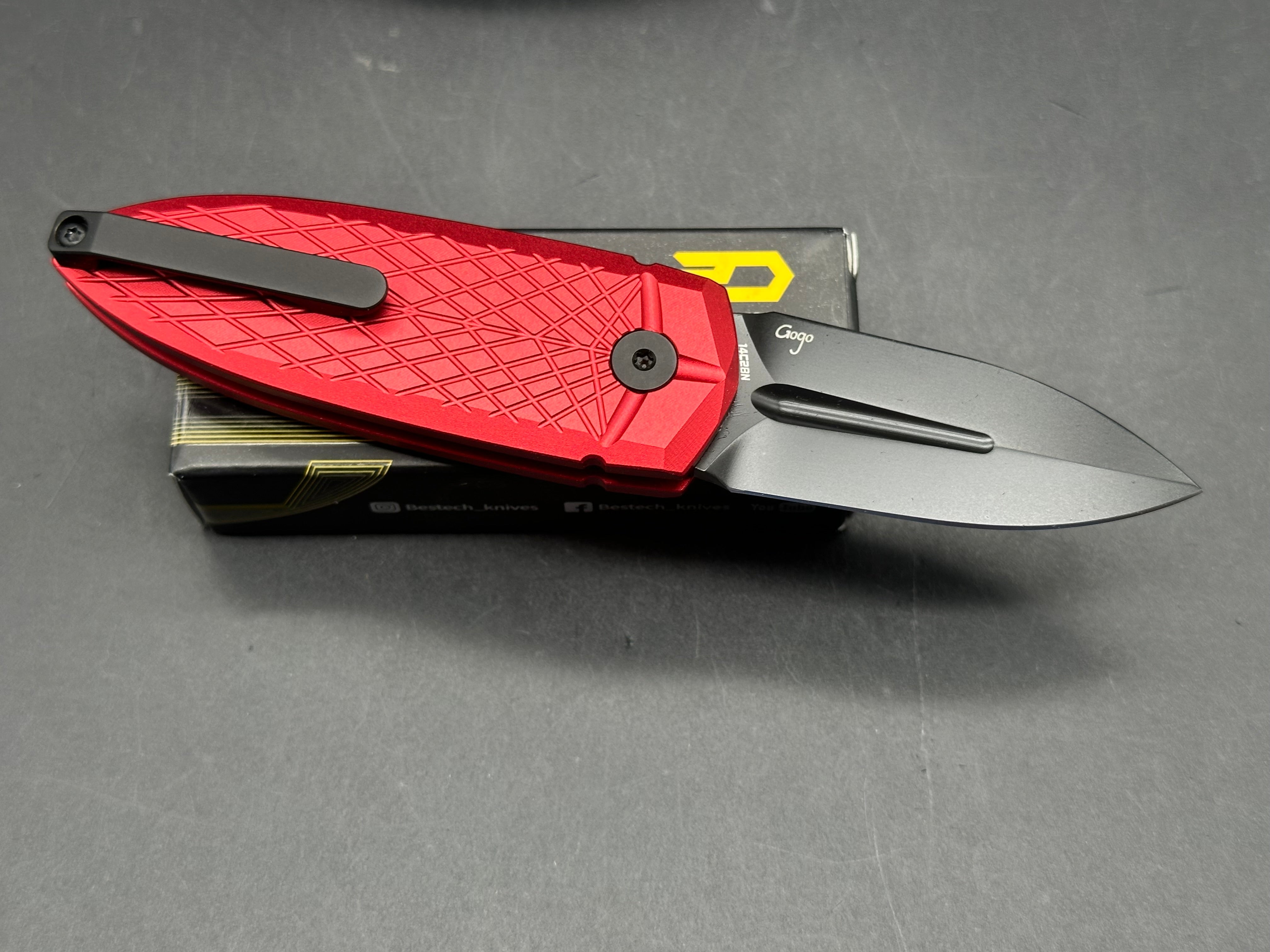 Bestech QUQU black with 14C28N blade (includes Kizer denim knife roll)