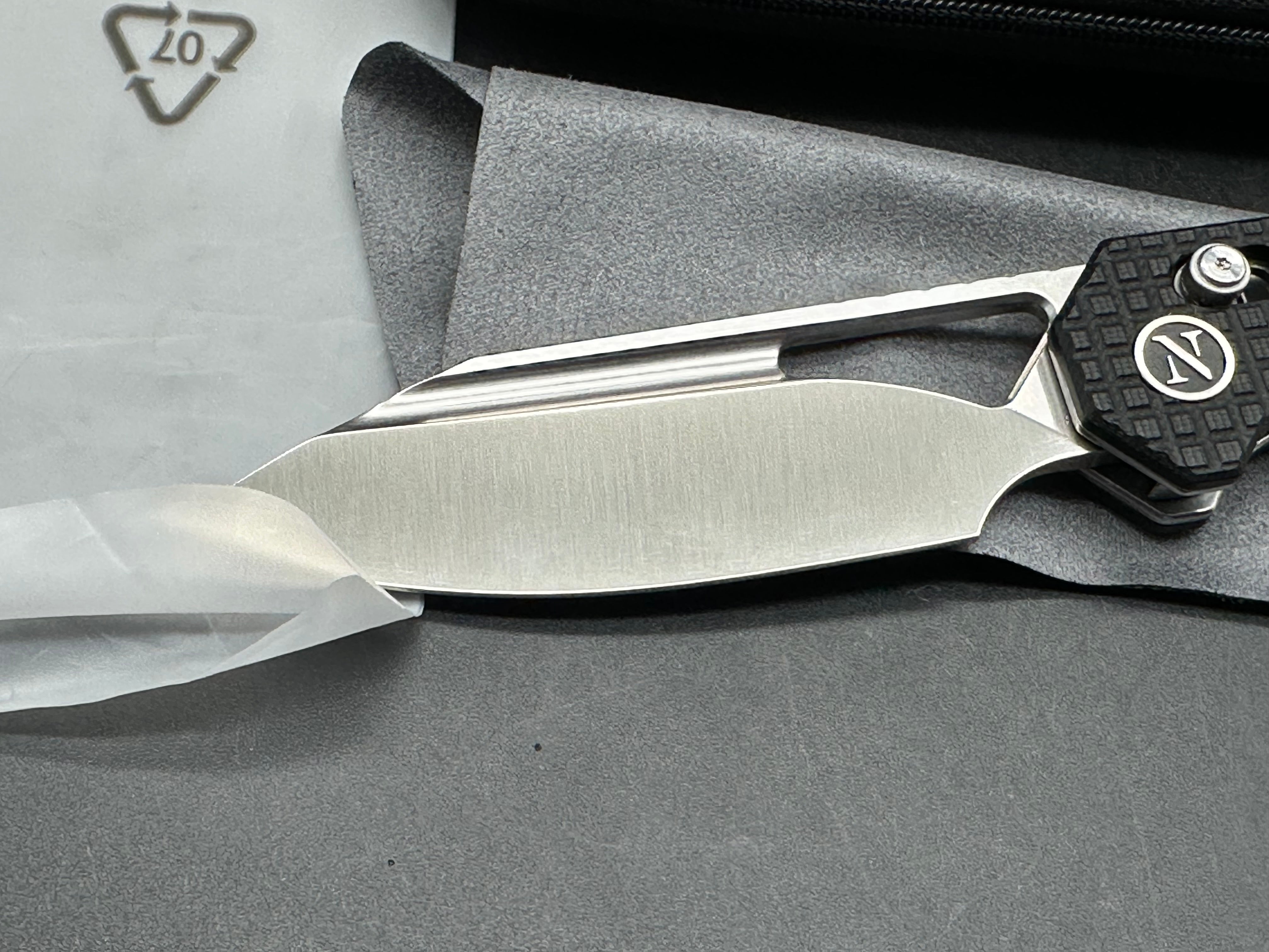 NedFoss Cougar knife black G10 scales w/14C28N clip point blade
