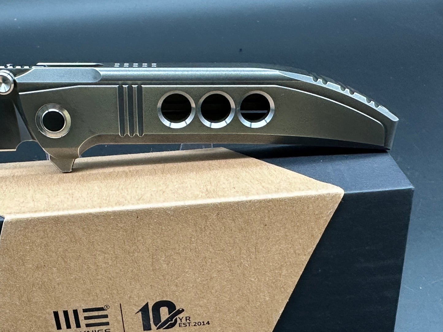 WE Knife Co. Ezinta Frame Lock Knife Gray Titanium (3.9" Gray M390)