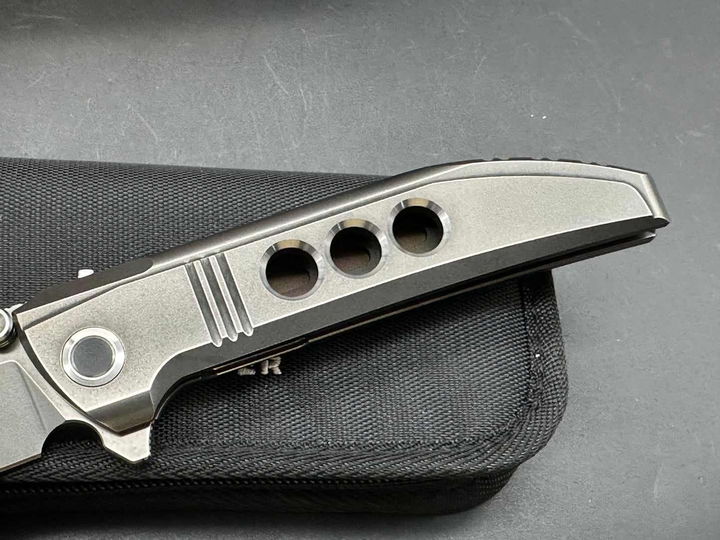 WE Knife Co. Ezinta Frame Lock Knife Gray Titanium (3.9" Gray M390)