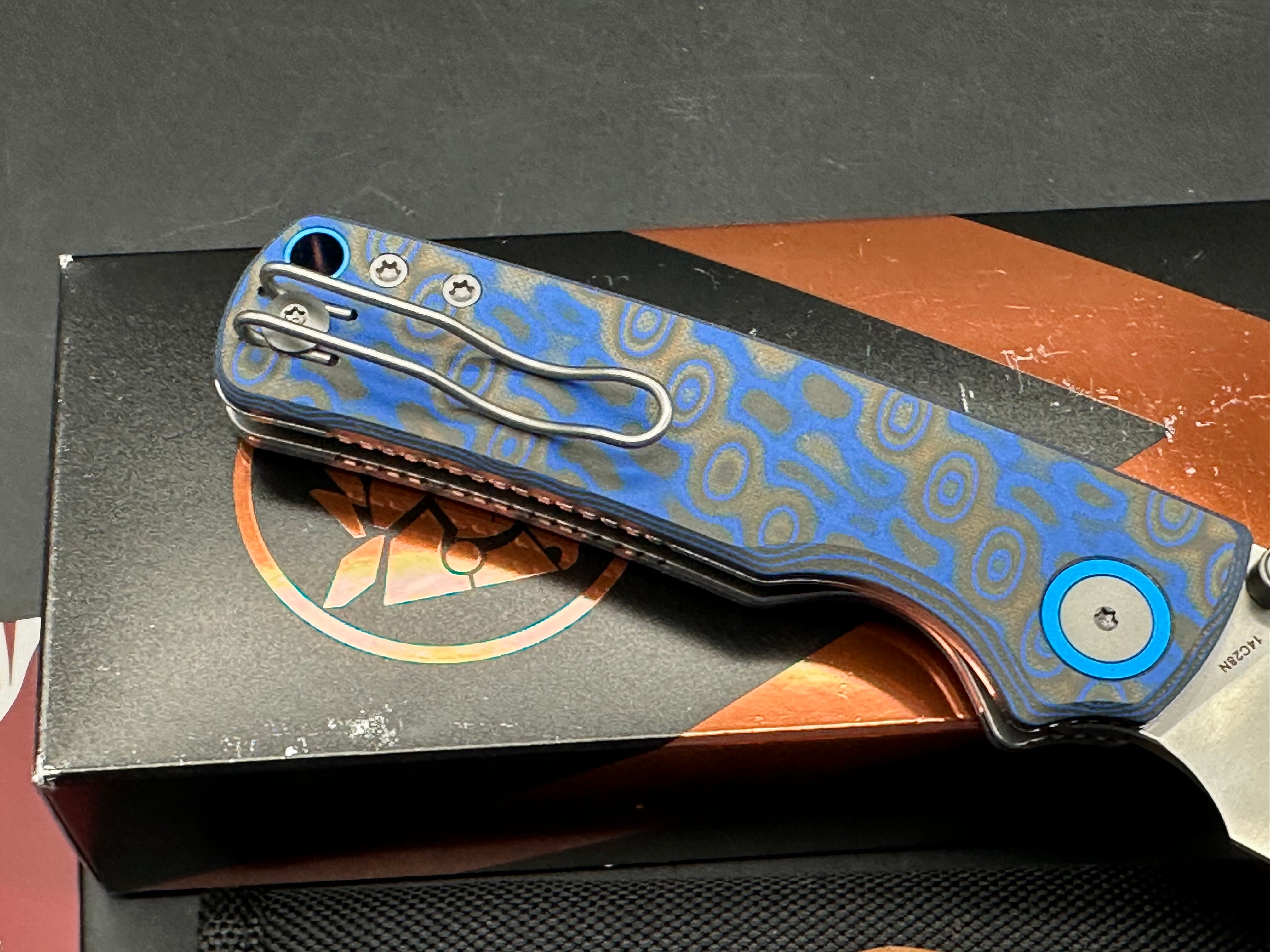Vosteed Porcupine blue ocean micarta handle w/14C48N blade