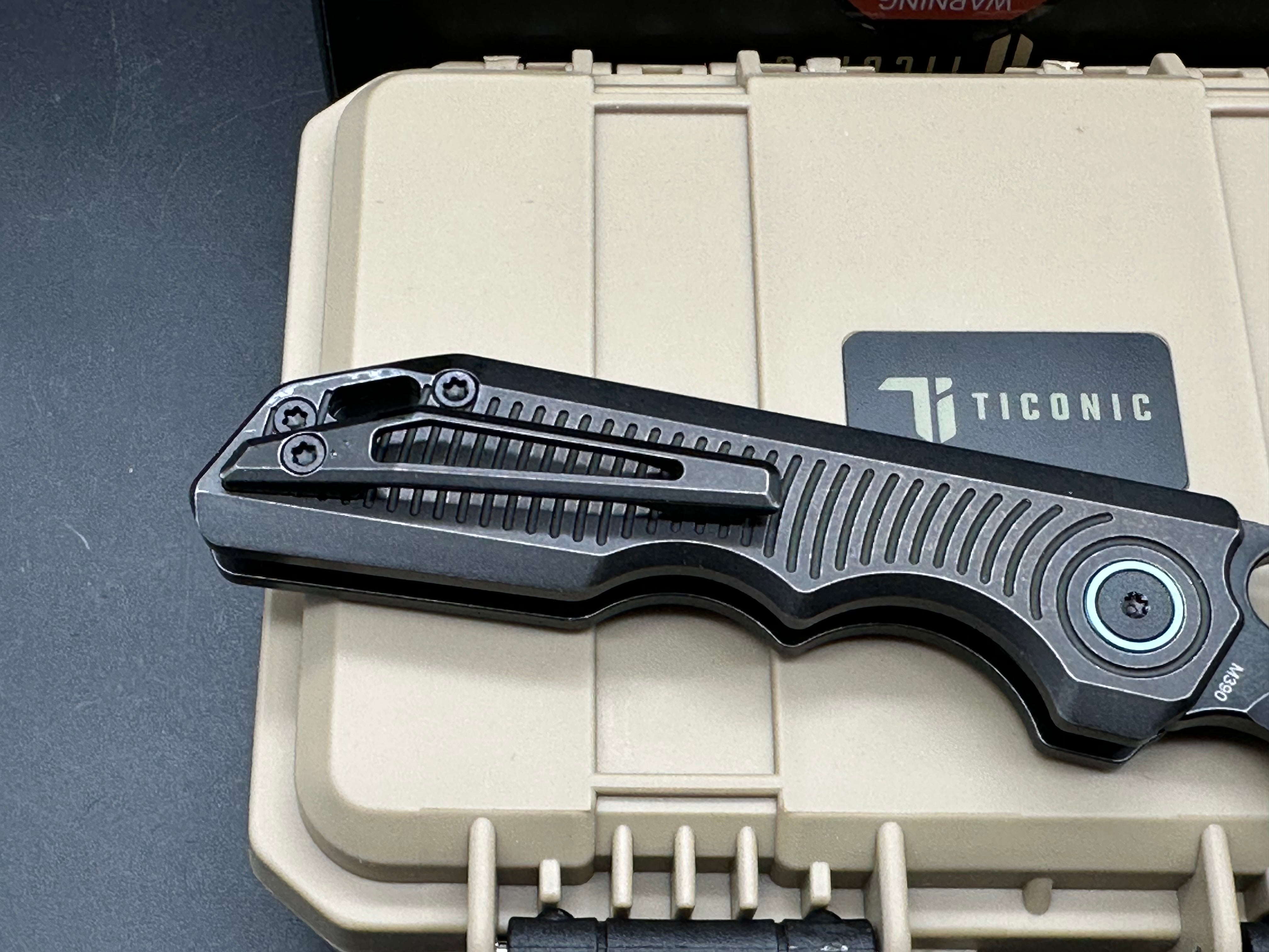 Ticonic 1 (J0104), Black Stonewashed M390 Blade, Black Stonewashed Titanium Handles with Radial Milling, Black Stonewashed Pocket Clip