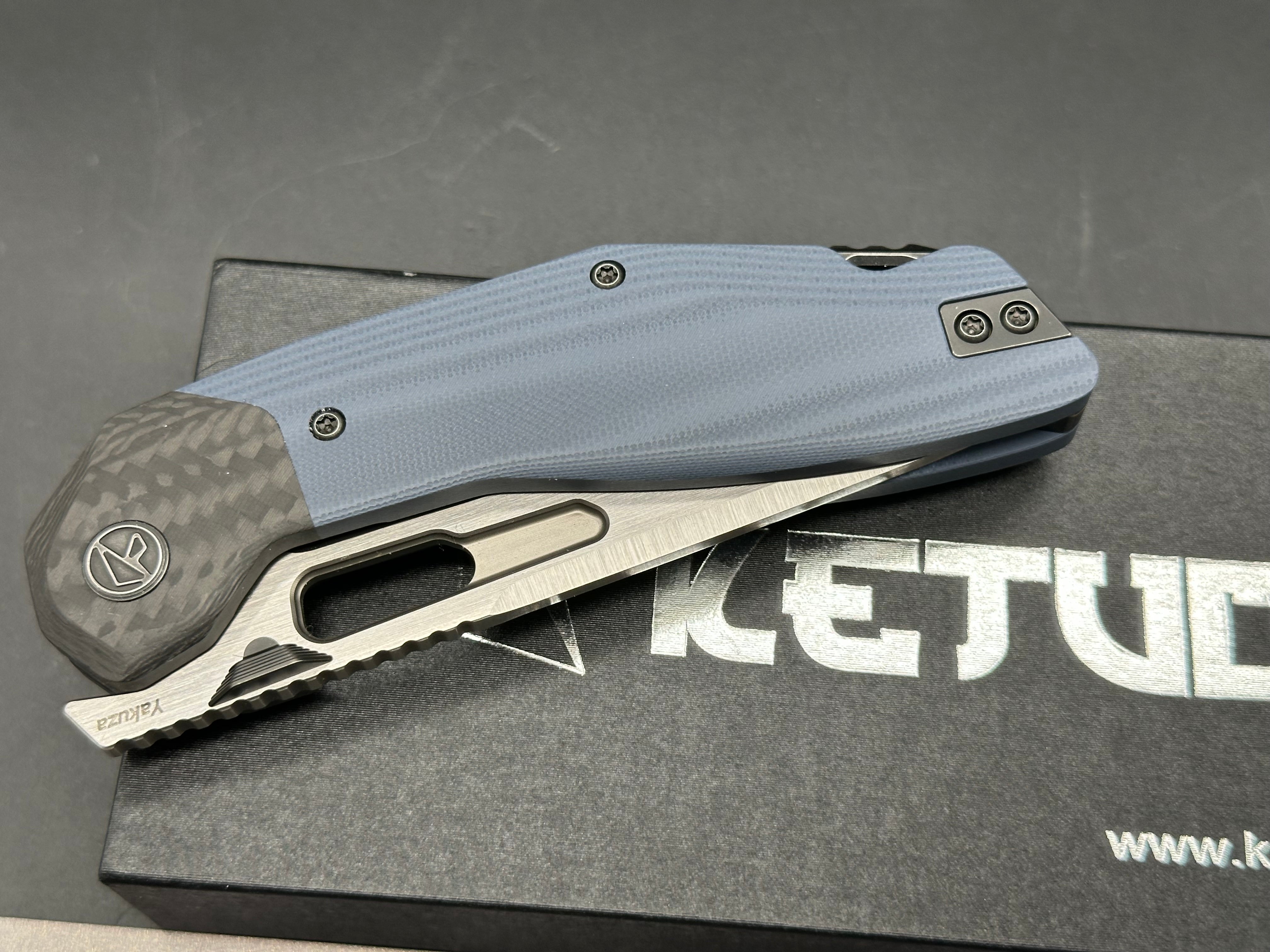 Ketuo Yakuza G-10 V2, Belt Satin14C28N Blade, Blue G-10 Handles with Carbon Fiber Bolsters, Blackwashed Steel Backspacer
