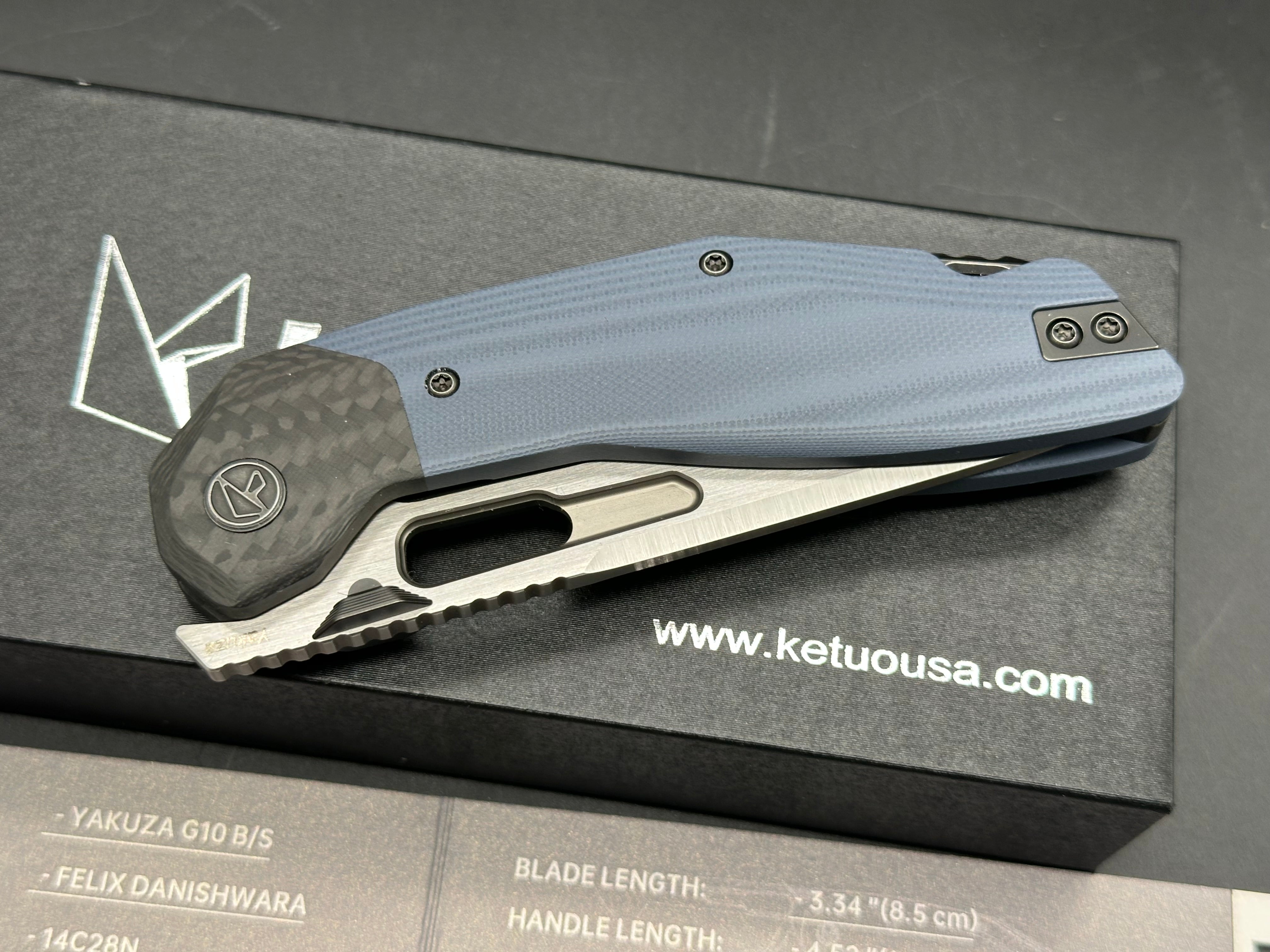 Ketuo Yakuza G-10 V2, Belt Satin14C28N Blade, Blue G-10 Handles with Carbon Fiber Bolsters, Blackwashed Steel Backspacer