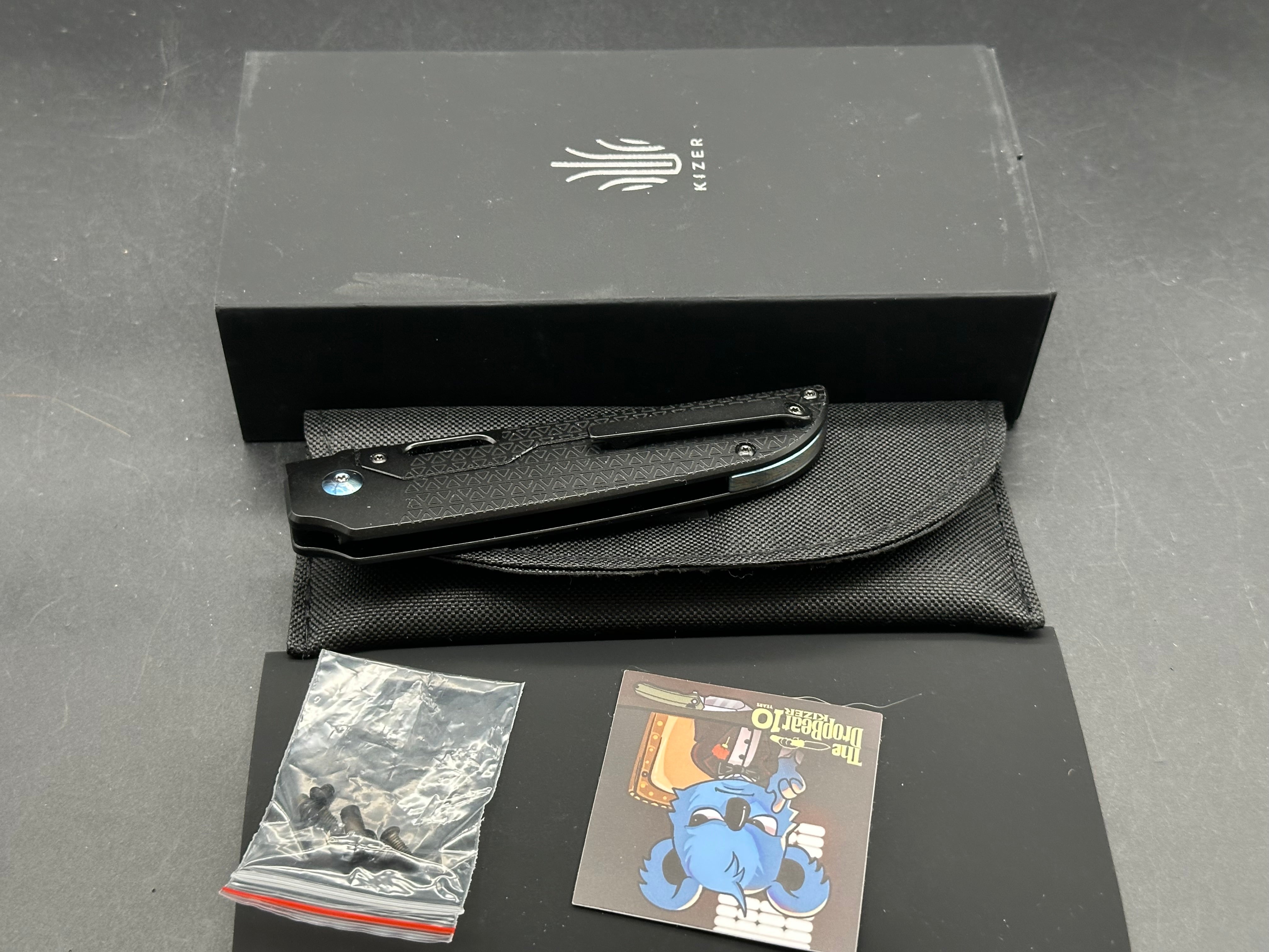 KIZER VARATAS 3.25" BLK Titanium