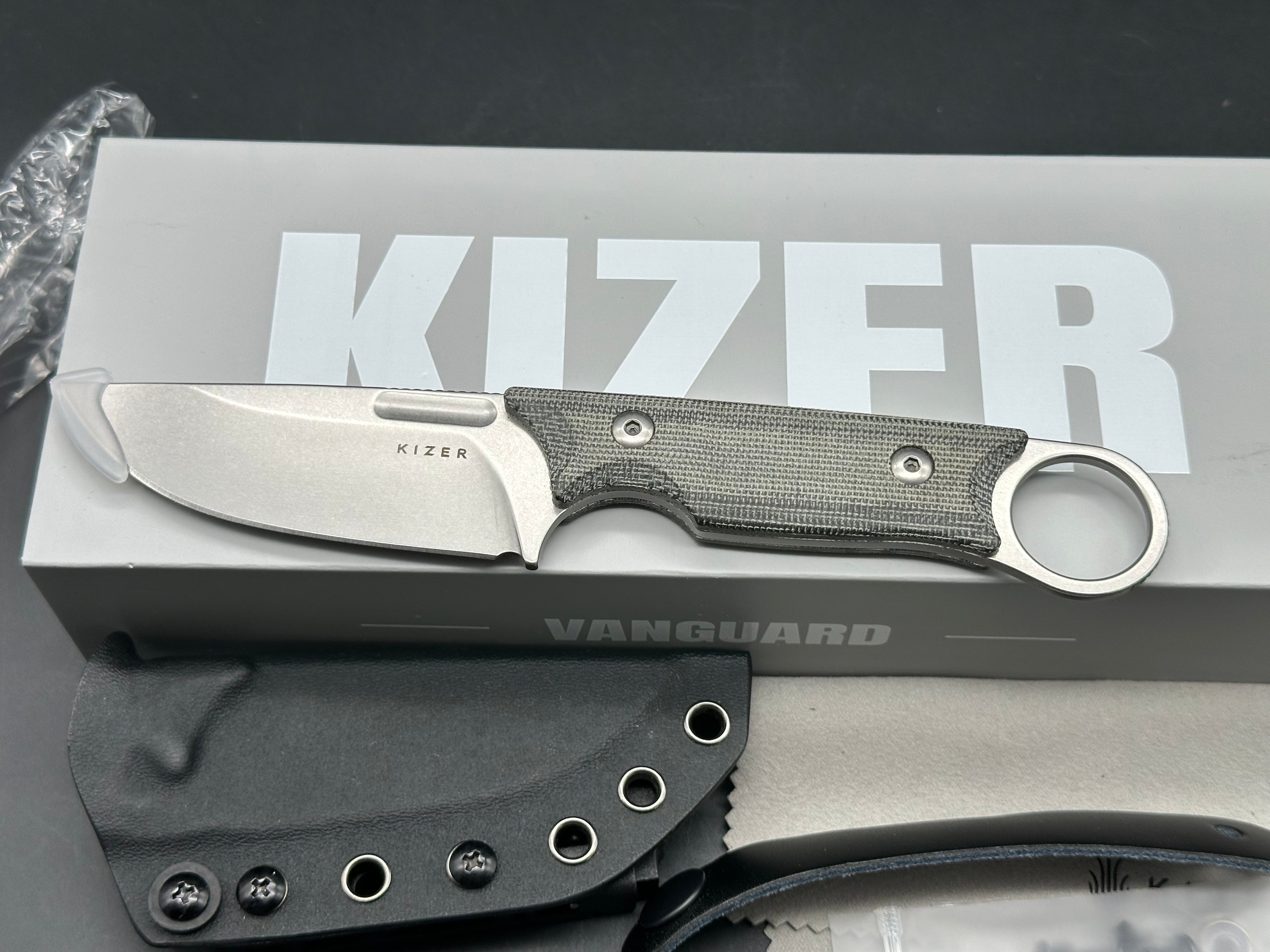 Kizer Cabox Stonewashed D2 Blade, Black Micarta Handles