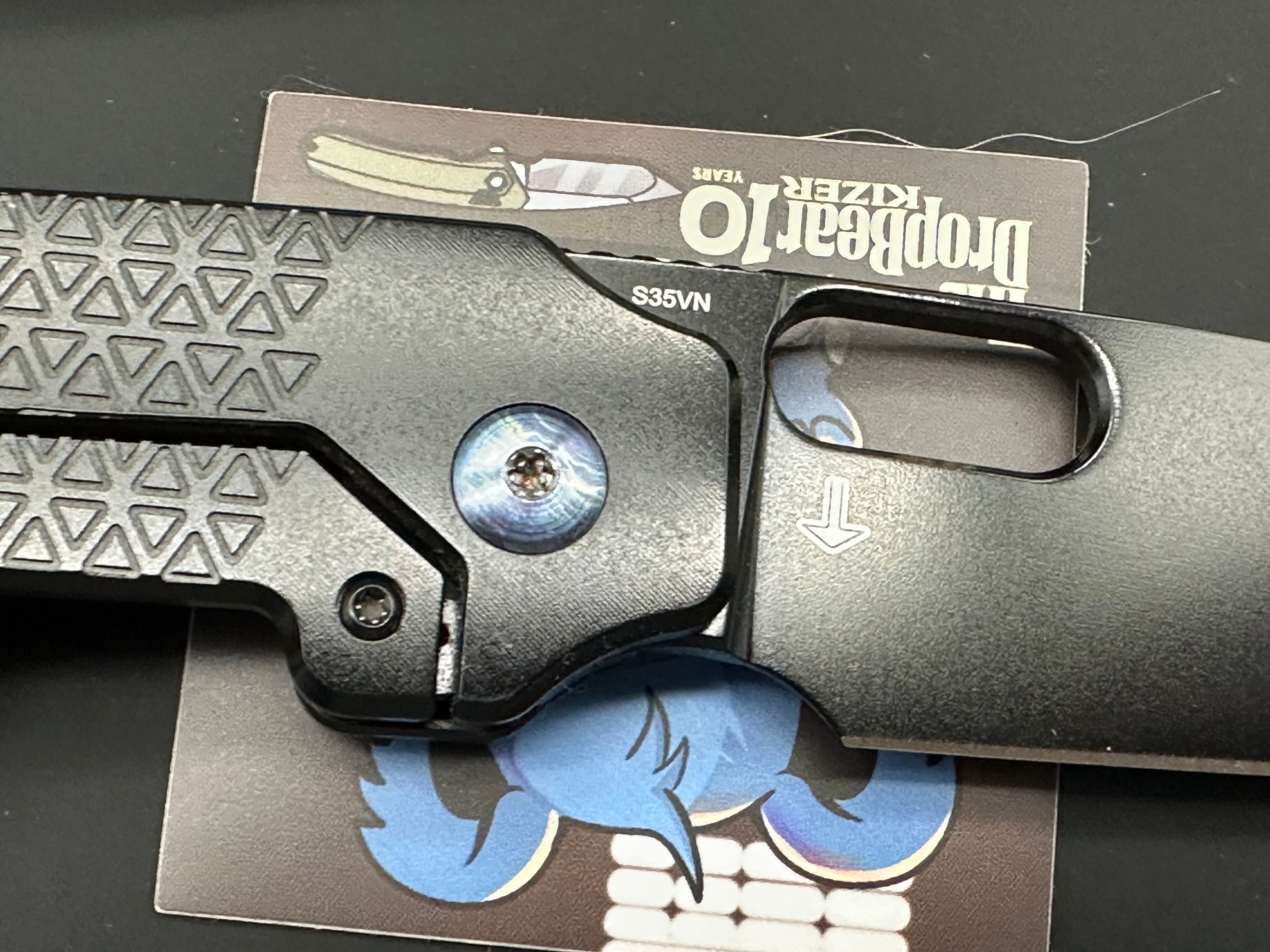 KIZER VARATAS 3.25" BLK Titanium